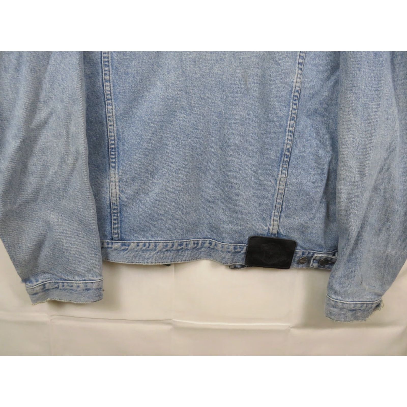 Harley Davidson VINTAGE Harley-Davidson Denim Trucker Jacket Men L Blue Cotton Solid Button Collared Lightweight Pockets Bike Motorcycle Jacket Size US L / EU 52-54 / 3 - 7 Thumbnail