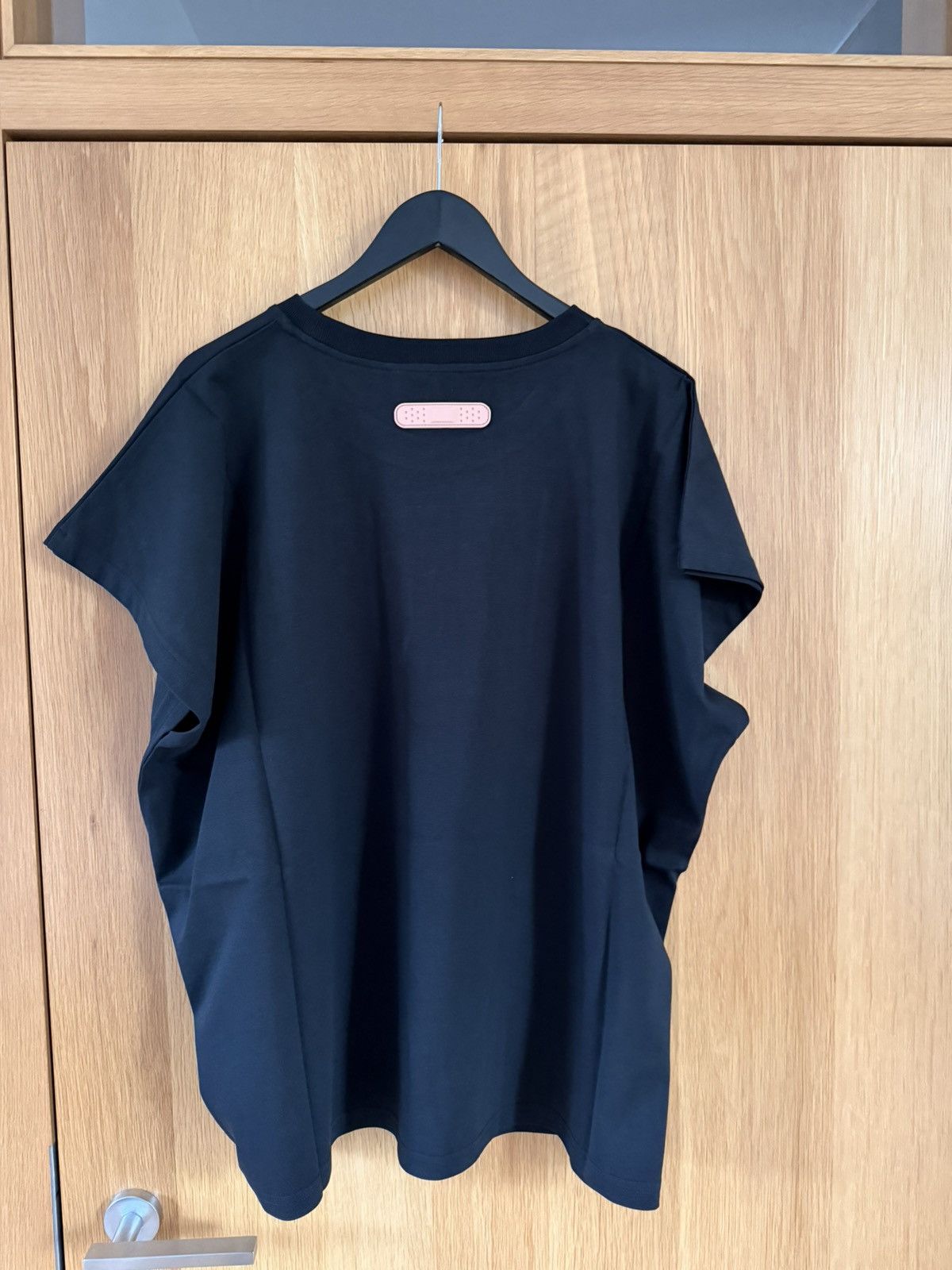 PDF PDF Channel SKINNY BARTI SEMPRE LIBERI Tshirt SS26 Size US L / EU 52-54 / 3 - 5 Thumbnail