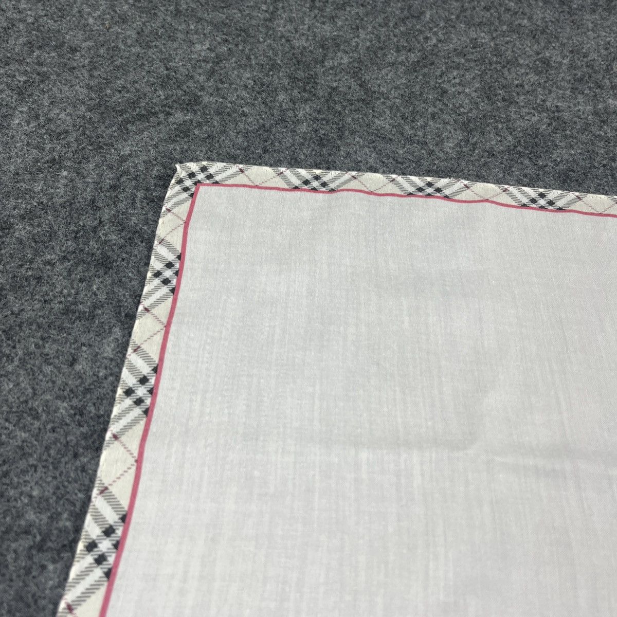 Vintage Burberry Handkerchief / Bandana / Neckerchief B467 Size ONE SIZE - 9 Thumbnail