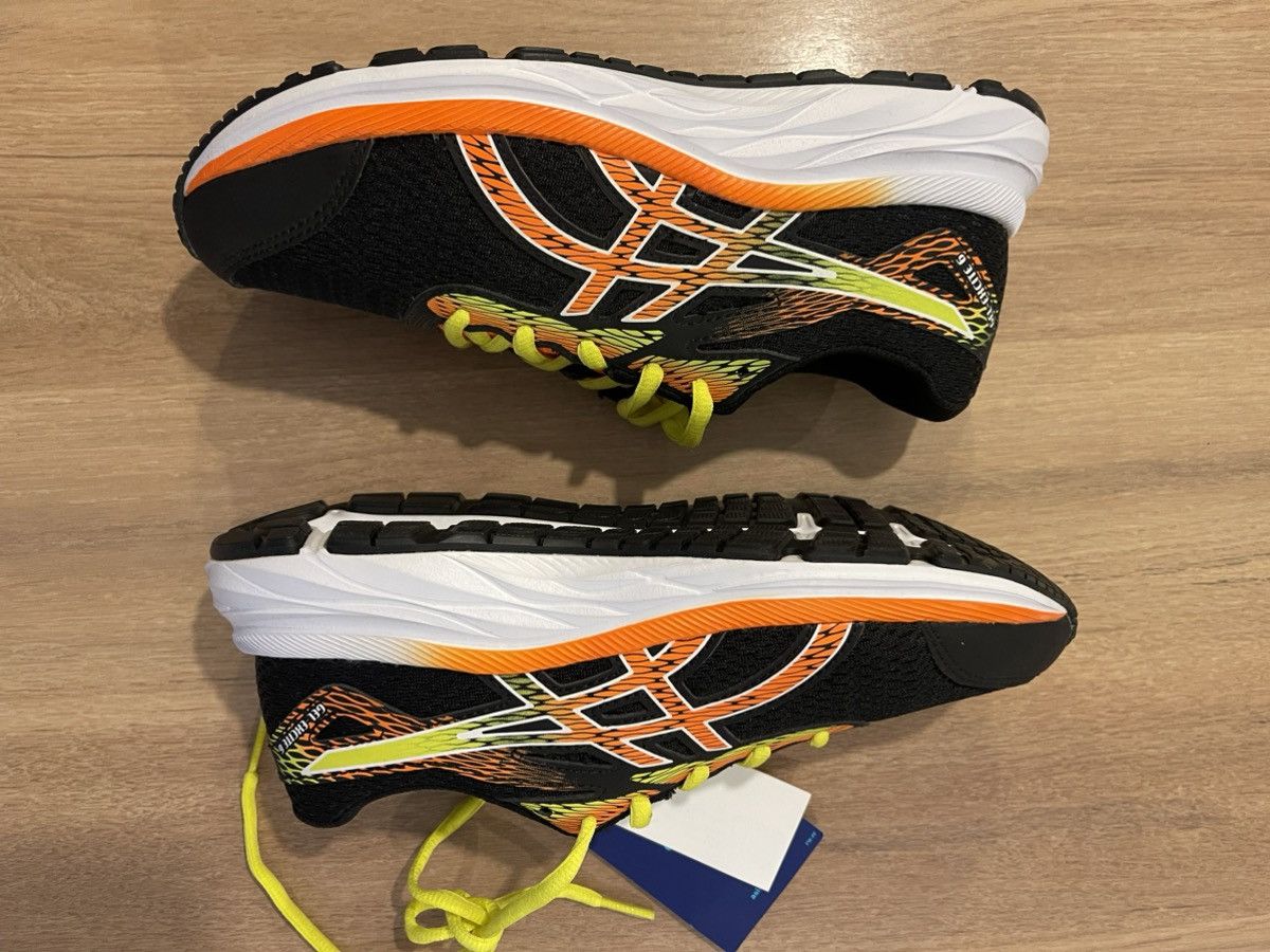 Asics GEL-EXCITE 6 GS BLACK/SHOCKING ORANGE Size US 5 / EU 37 - 1 Thumbnail