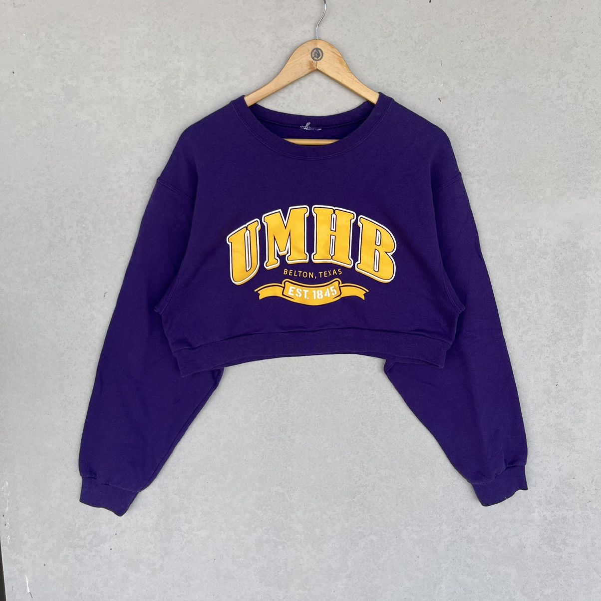 Other Vintage Purple Cropped With Yellow Lettering Size XS Size XS / US 0-2 / IT 36-38 - 1 Thumbnail