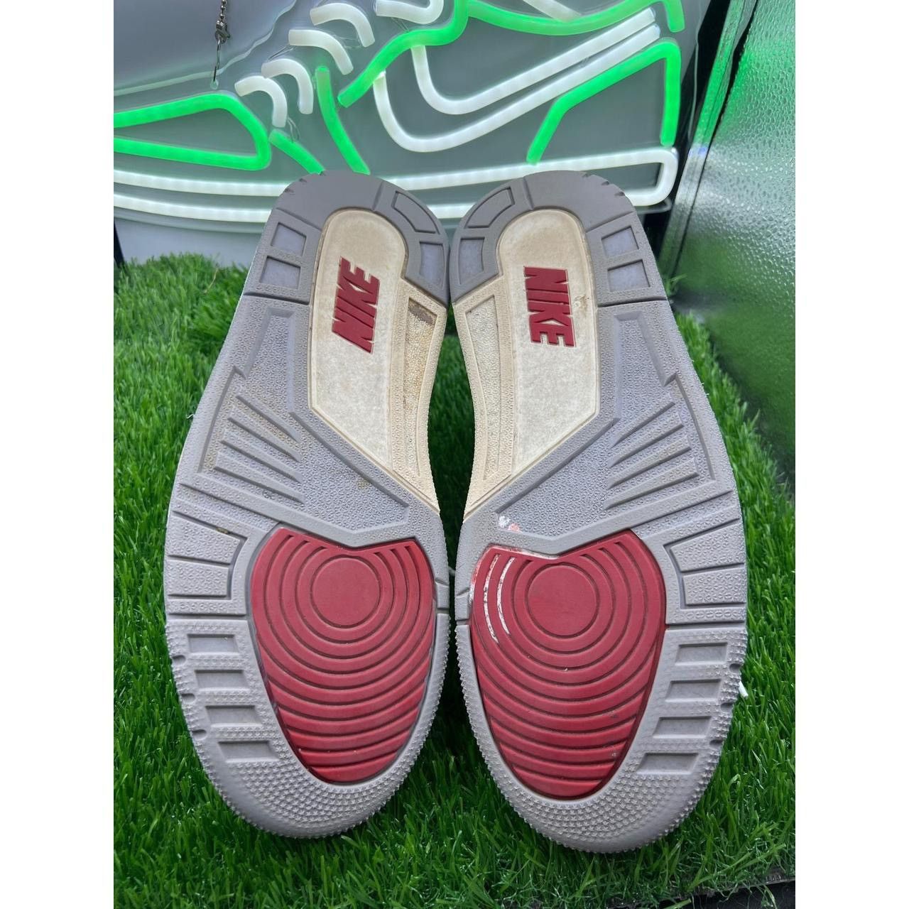 Jordan Brand Jordan 2 Retro Low Gym Red White Sneakers W7.5 Mens 6 Size US 6 / EU 39 - 4 Thumbnail
