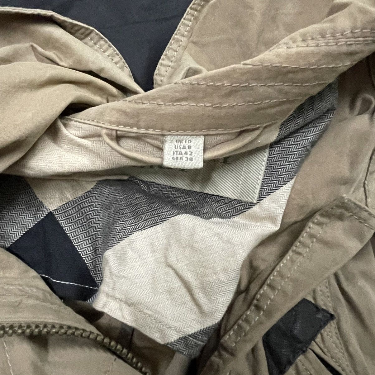 Burberry Burberry Brit Cropped Jacket Leather Strap Size M / US 6-8 / IT 42-44 - 7 Thumbnail