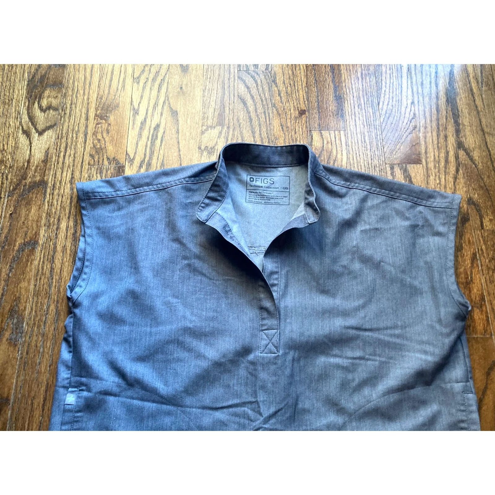 Vintage FIGS Rafaela Scrub Top Womens XXS Gray Oversized Technical Collection Unisex Size 2XS Gray Polyester Solid Medical Size XXS / US 00 / IT 34 - 3 Thumbnail