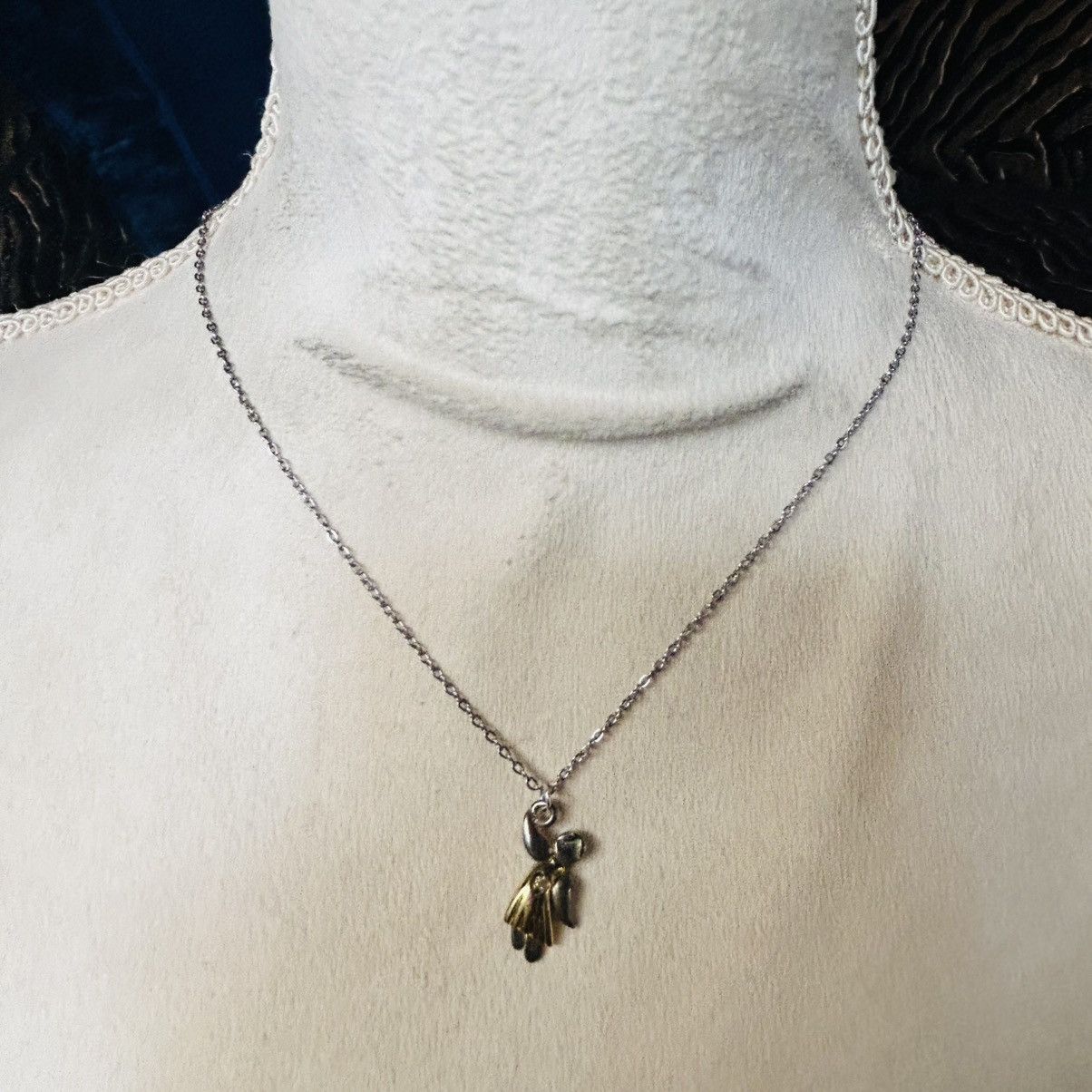 Handmade Handcrafted vintage dual tone metal angel pendant necklace Size ONE SIZE - 3 Thumbnail