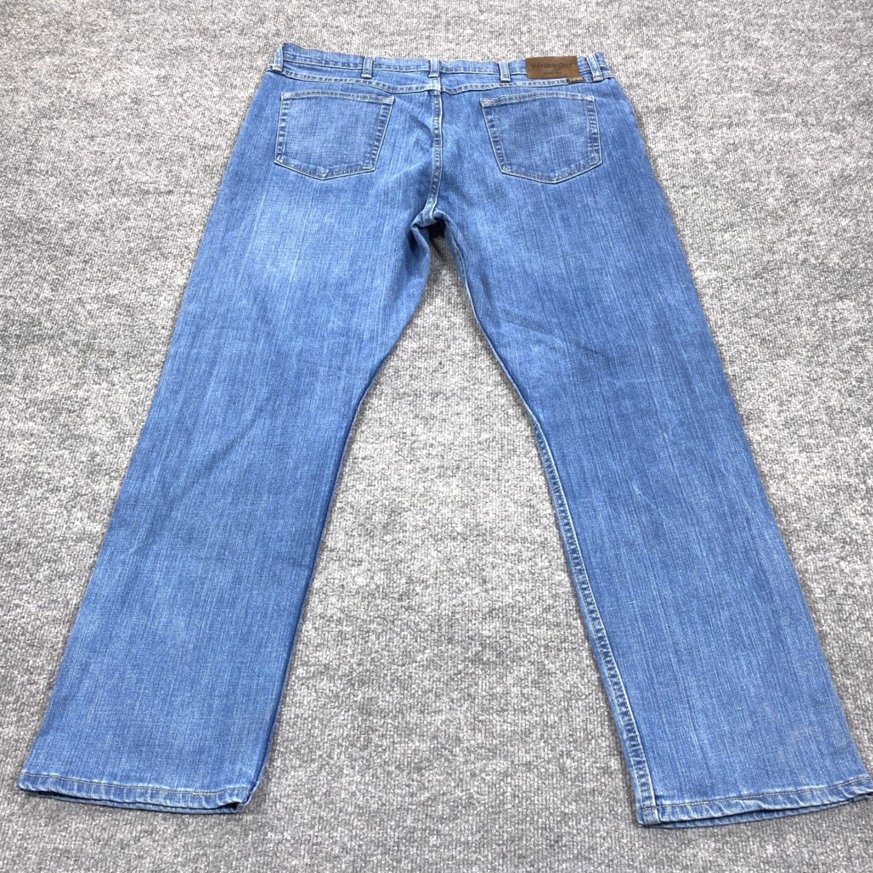Wrangler Wrangler Jeans Mens 40x30 Blue Straight Leg Denim Stretch 5-Pocket Size US 40 / EU 56 - 2 Thumbnail