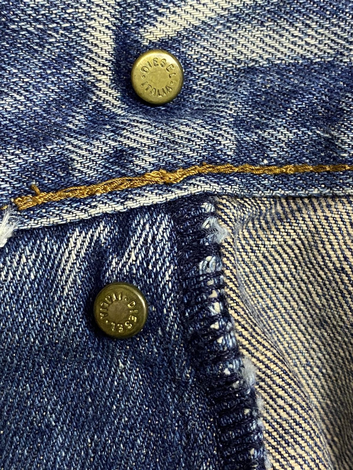 Diesel Black Gold Vintage Diesel Industry Faded Wash Distressed Slim Jeans Size US 30 / EU 46 - 14 Thumbnail