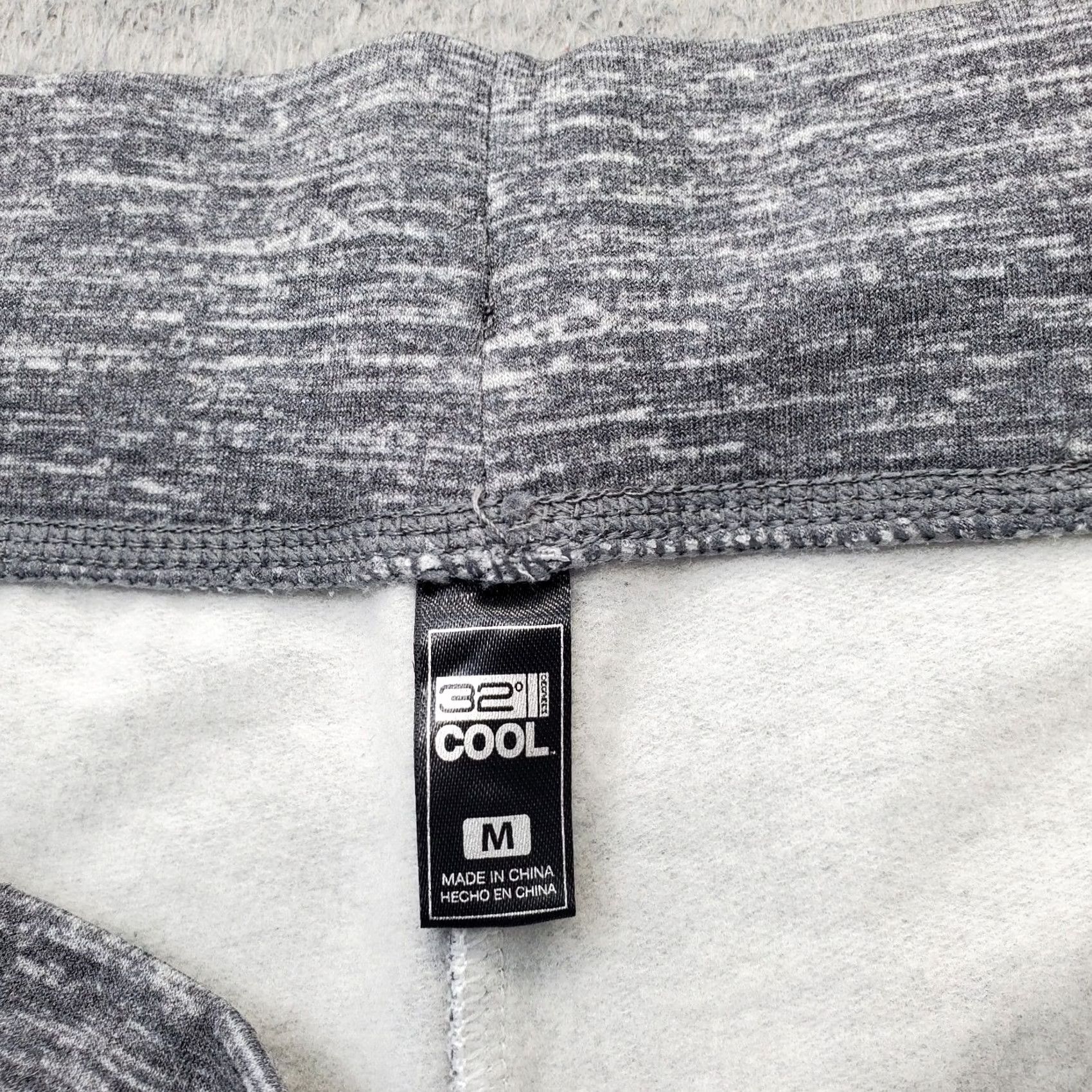 Vintage 32 Degree Cool Fleece Shorts Womens M Gray Stretch Drawstring Pockets -- Adult Womens, Regular, Summer, Activewear Size 32" / US 10 / IT 46 - 6 Thumbnail