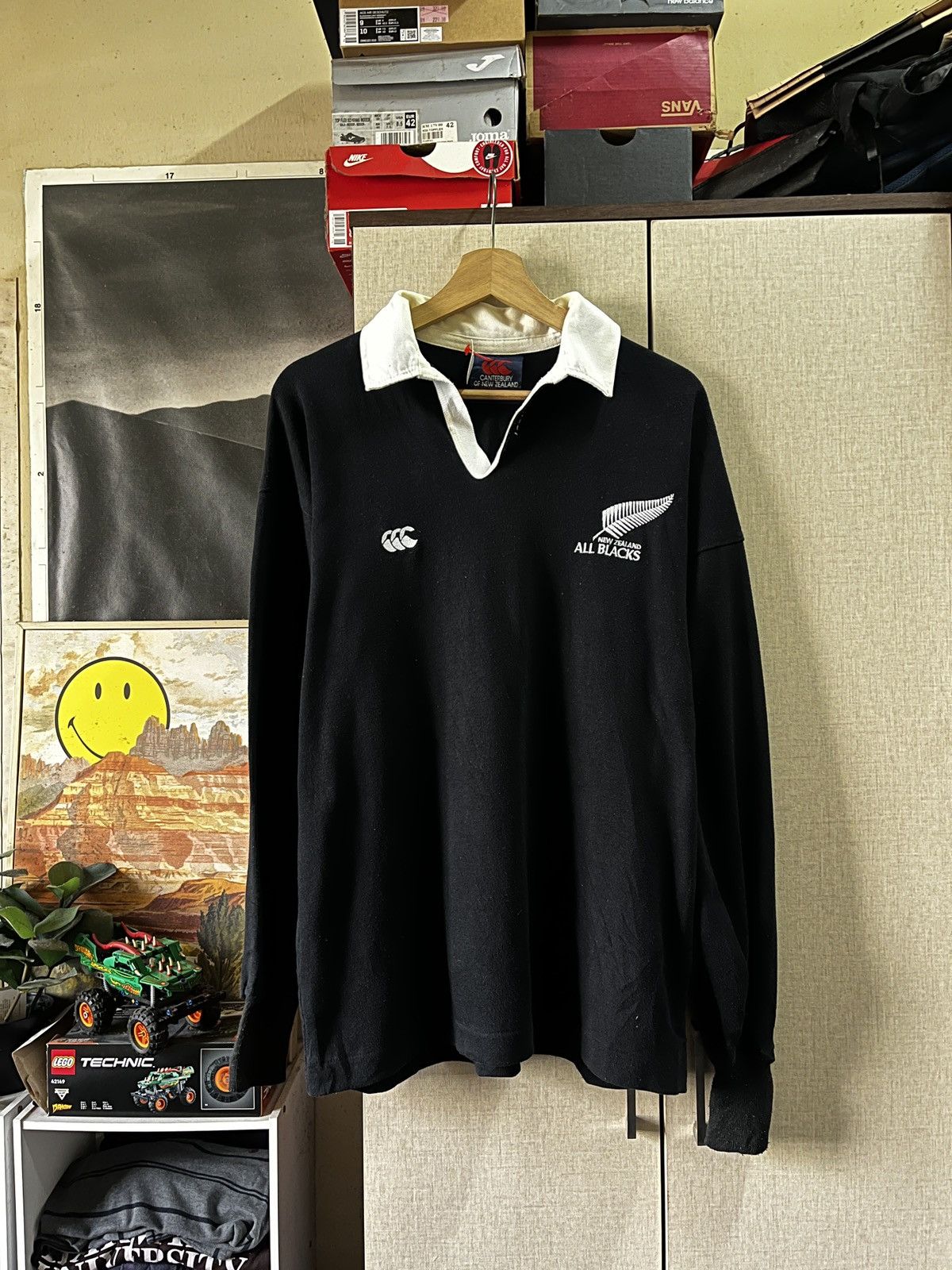 Vintage 90''s All Black Canterbury of New Zealand