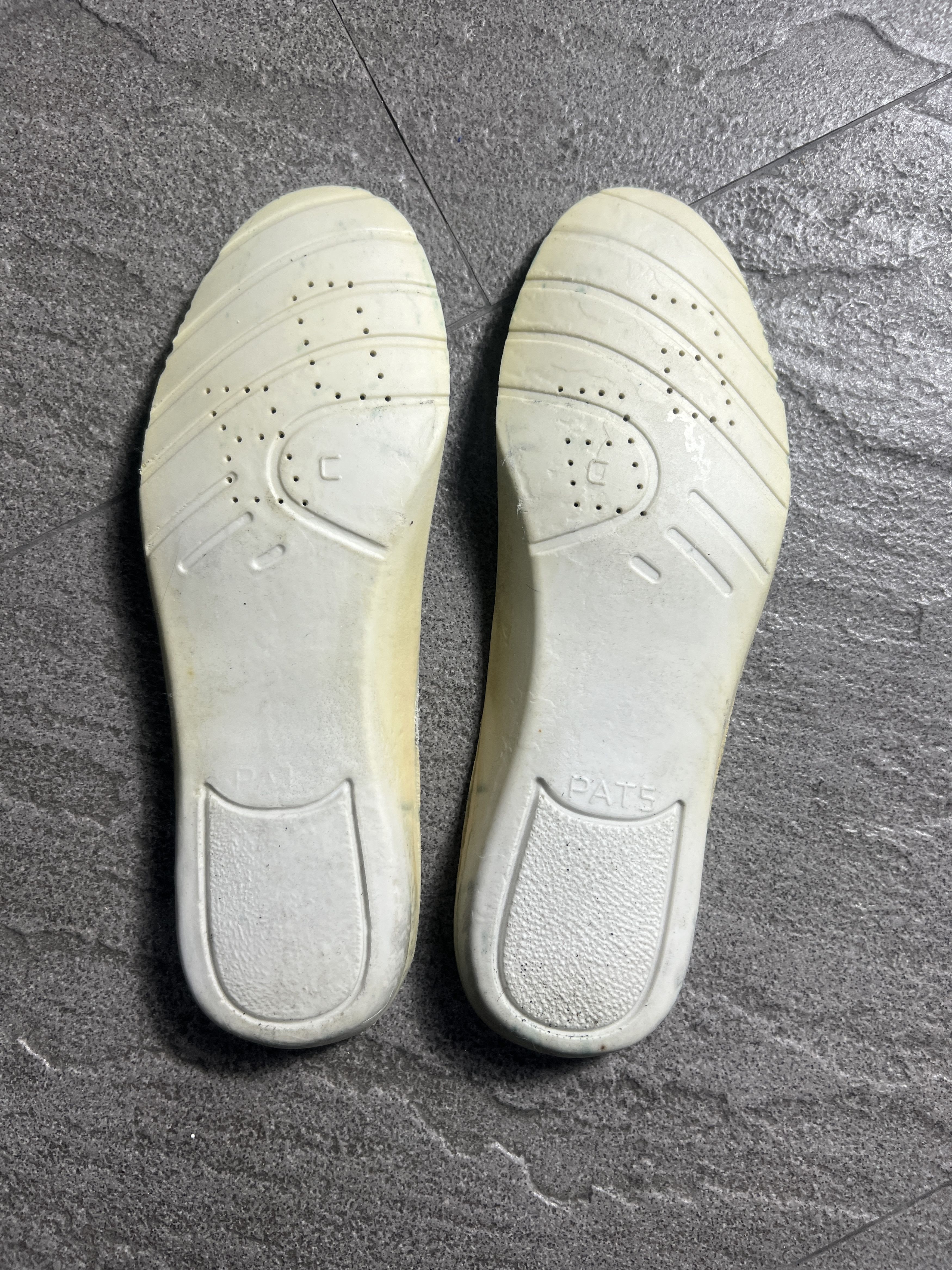 Golden Goose Golden Goose Running Sole Black Silver Star Size 39 Size US 9 / IT 39 - 15 Thumbnail