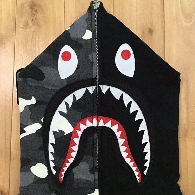 Bape 💫Glow in the dark💫BAPE City camo shark full zip hoodie APE Size US L / EU 52-54 / 3 - 5 Thumbnail