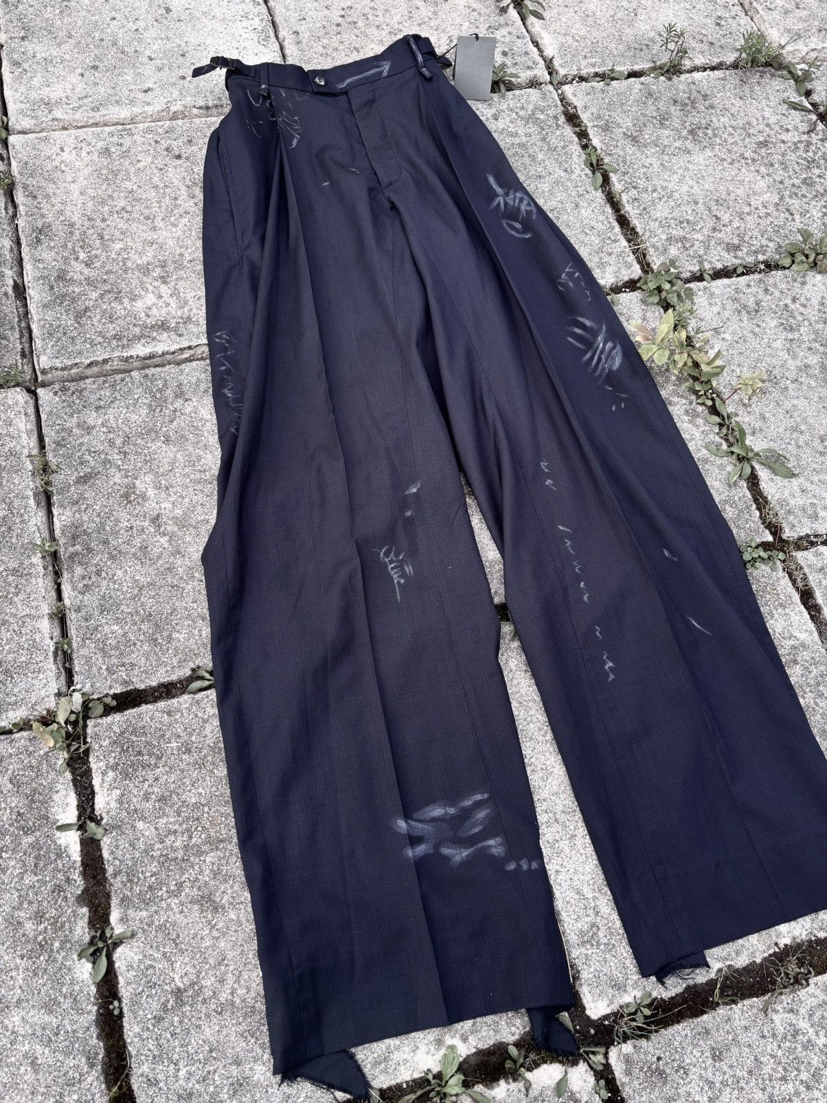 Balenciaga SS23 tailored graffiti skater pants Size US 26 / EU 42 - 2 Thumbnail