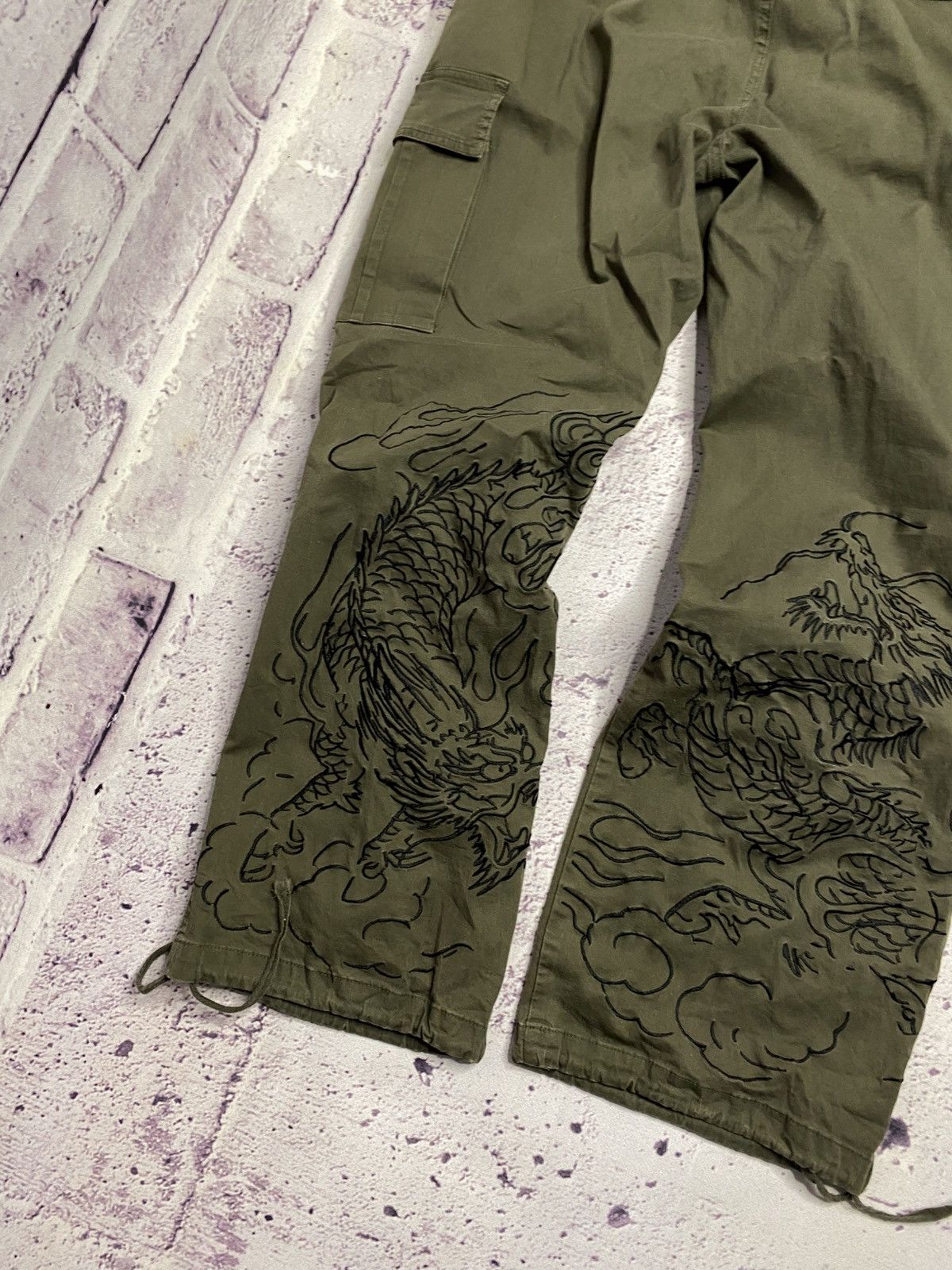 Ed Hardy Ed Hardy X Urban Outfitters Japanese Cargo Dragon Pants Size US 30 / EU 46 - 17 Thumbnail