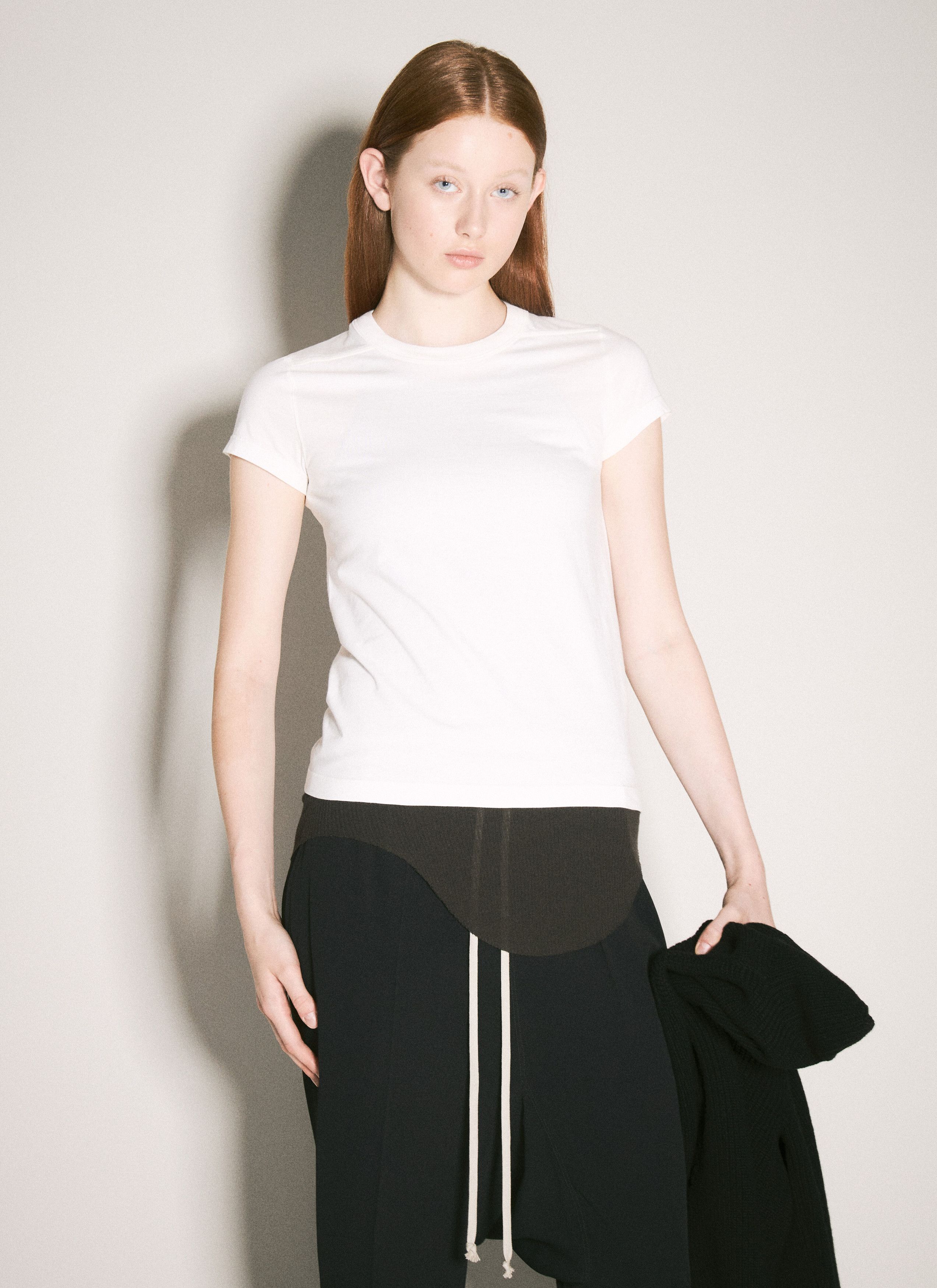 Cropped Level T-Shirt