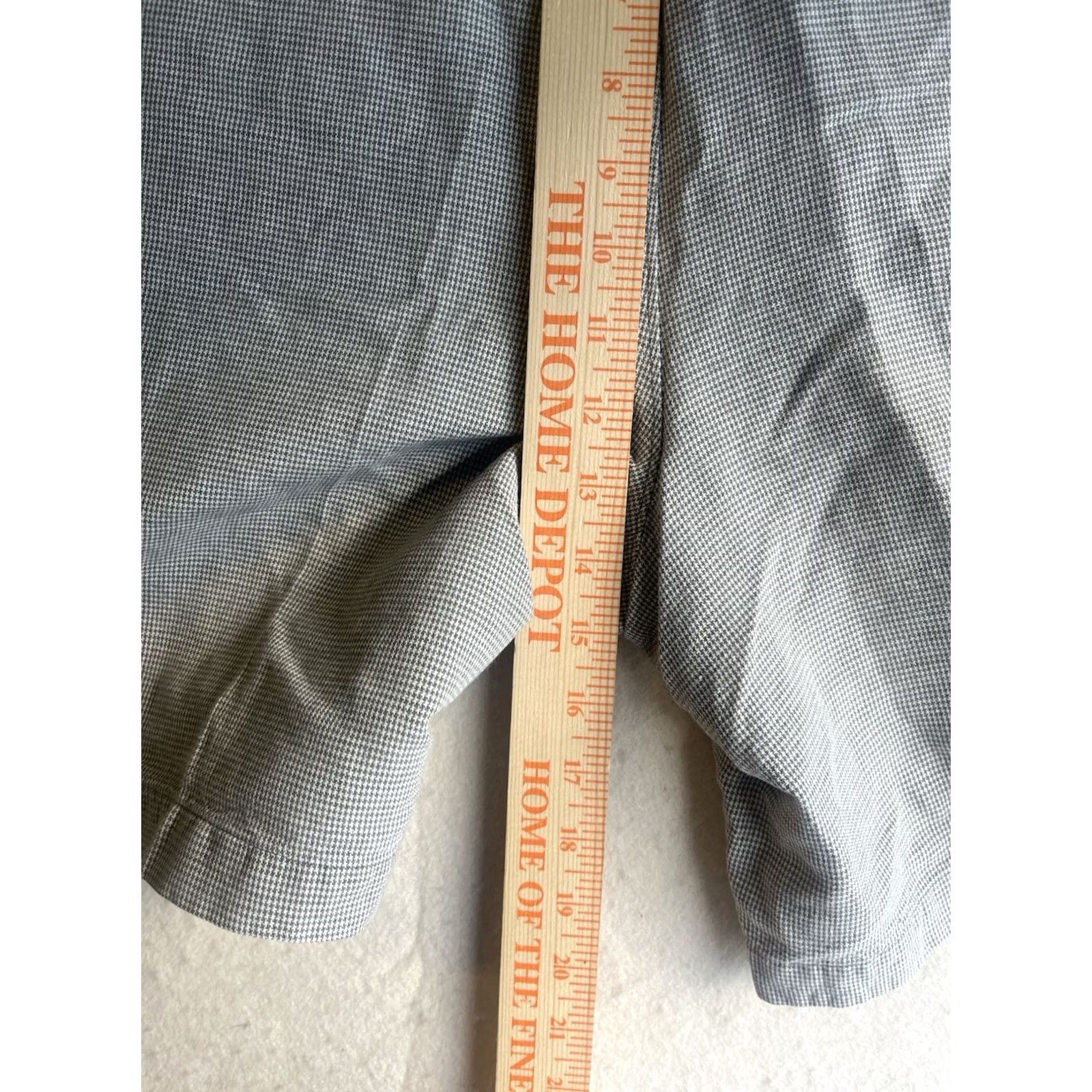 Geoffrey Beene Geoffrey Beene Mens Chino Shorts Casual Vintage No (adjust to fit) Size US 36 / EU 52 - 4 Thumbnail