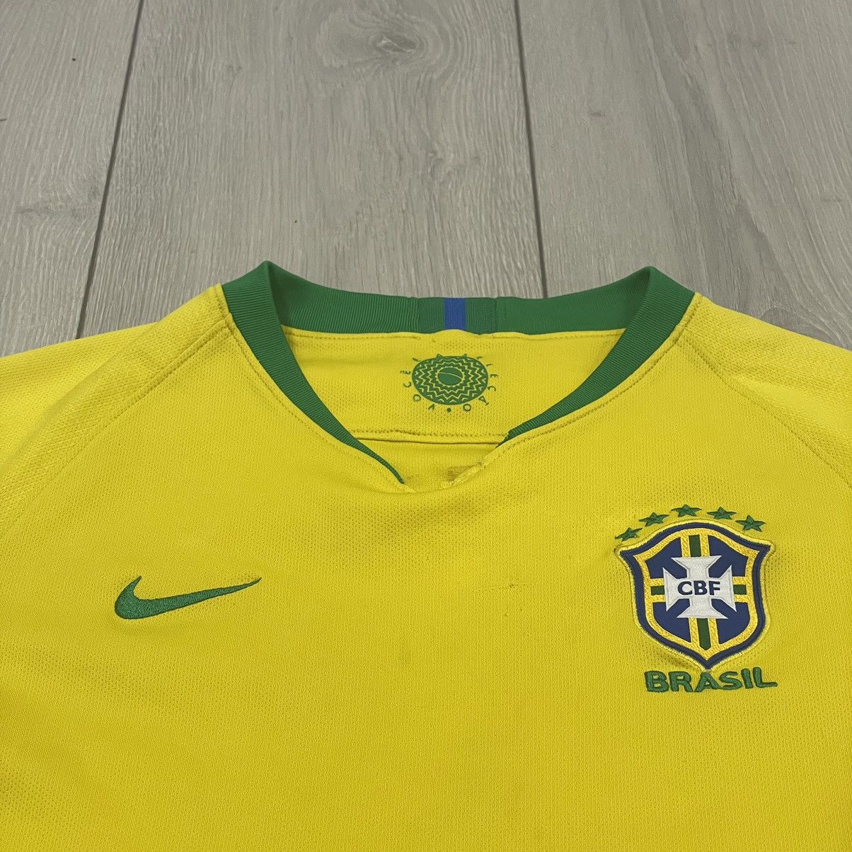 Nike Nike Brazil S 🇧🇷 Brasil polo tee jersey shirt Size US S / EU 44-46 / 1 - 1 Thumbnail