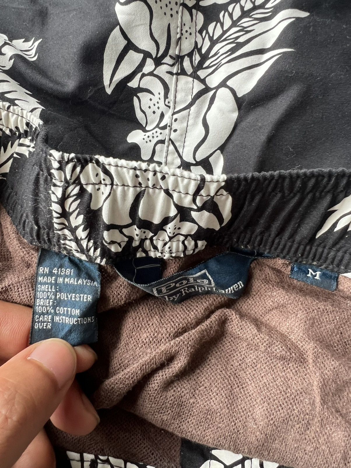Polo Ralph Lauren Polo Ralph Lauren Floral Border Jacquard Swim Trunk Shorts Size US 34 / EU 50 - 6 Thumbnail