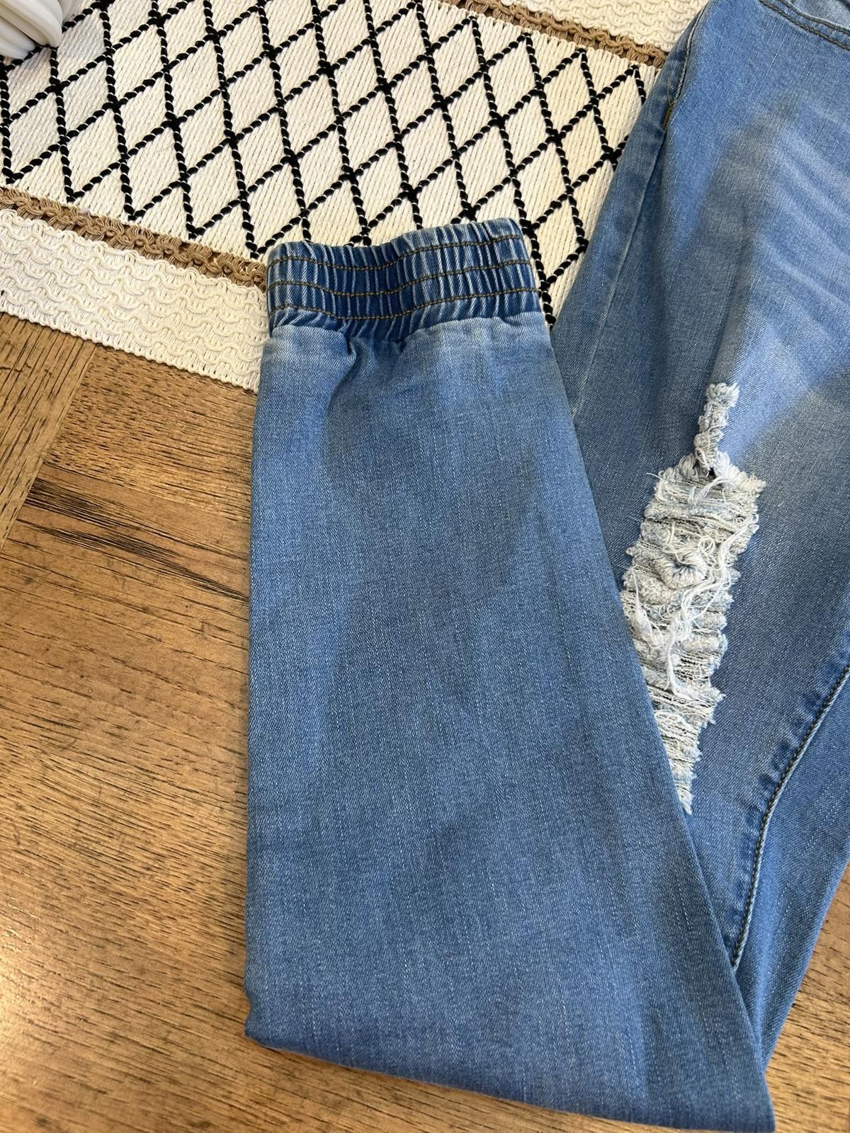 The Unbranded Brand Light Blue Distressed Denim Jogger Pants with Elastic Waist Size 26" / US 2 / IT 38 - 3 Thumbnail