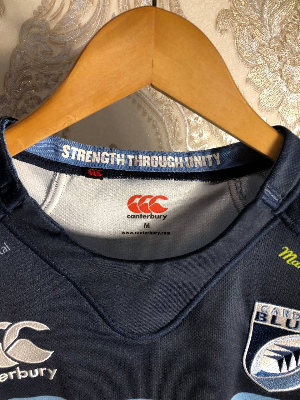 Canterbury of New Zealand VINTAGE CANTERBURY CARDIFF BLUES ENGLAND RUGBY JERSEY RETRO Size US M / EU 48-50 / 2 - 5 Thumbnail
