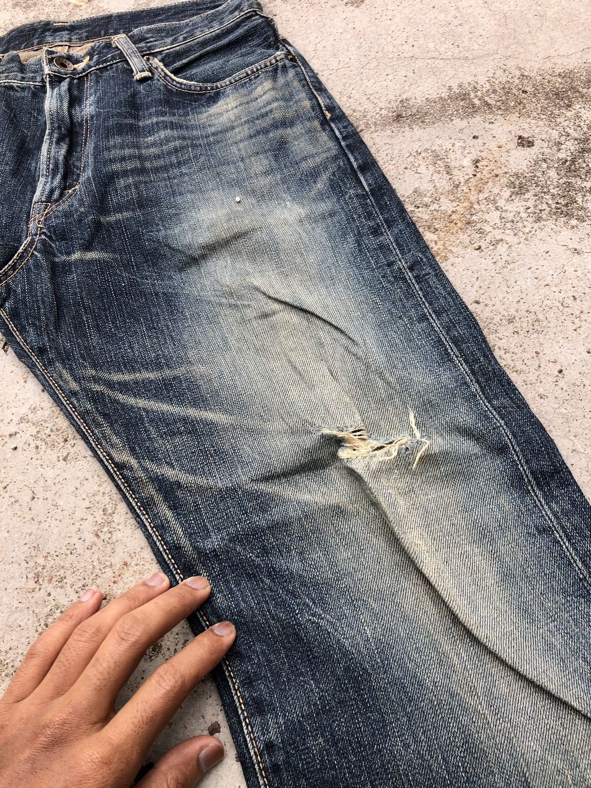 Edwin RUSTY BLUE DISTRESSED SELVEDGE DENIM BY EDWIN Size US 28 / EU 44 - 9 Thumbnail