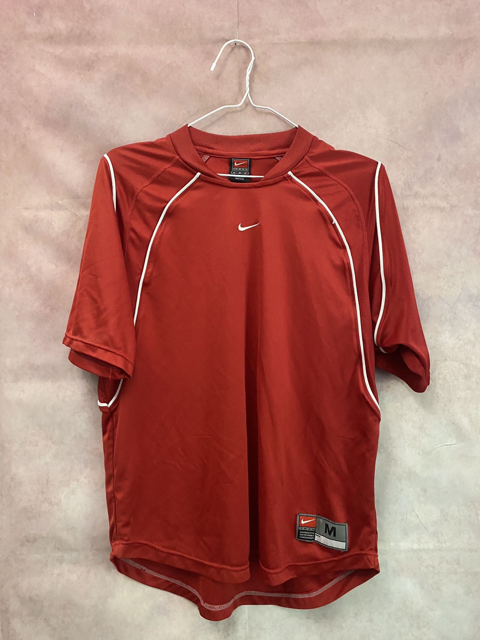 Designer × Nike × Vintage Nike Team Center Logo T-Shirt Red Size US S / EU 44-46 / 1 - 1 Thumbnail