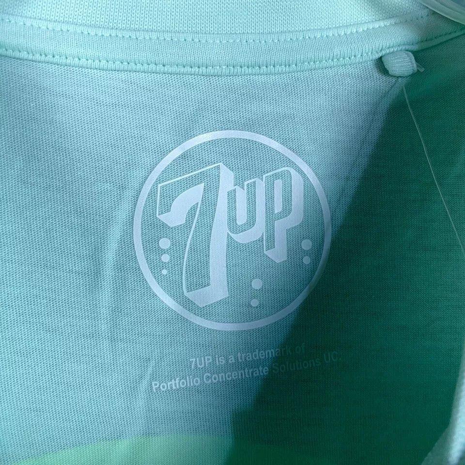 Other 7UP T-Shirt Men's Medium Short Sleeve NWT Adults Cotton M Size US M / EU 48-50 / 2 - 3 Thumbnail