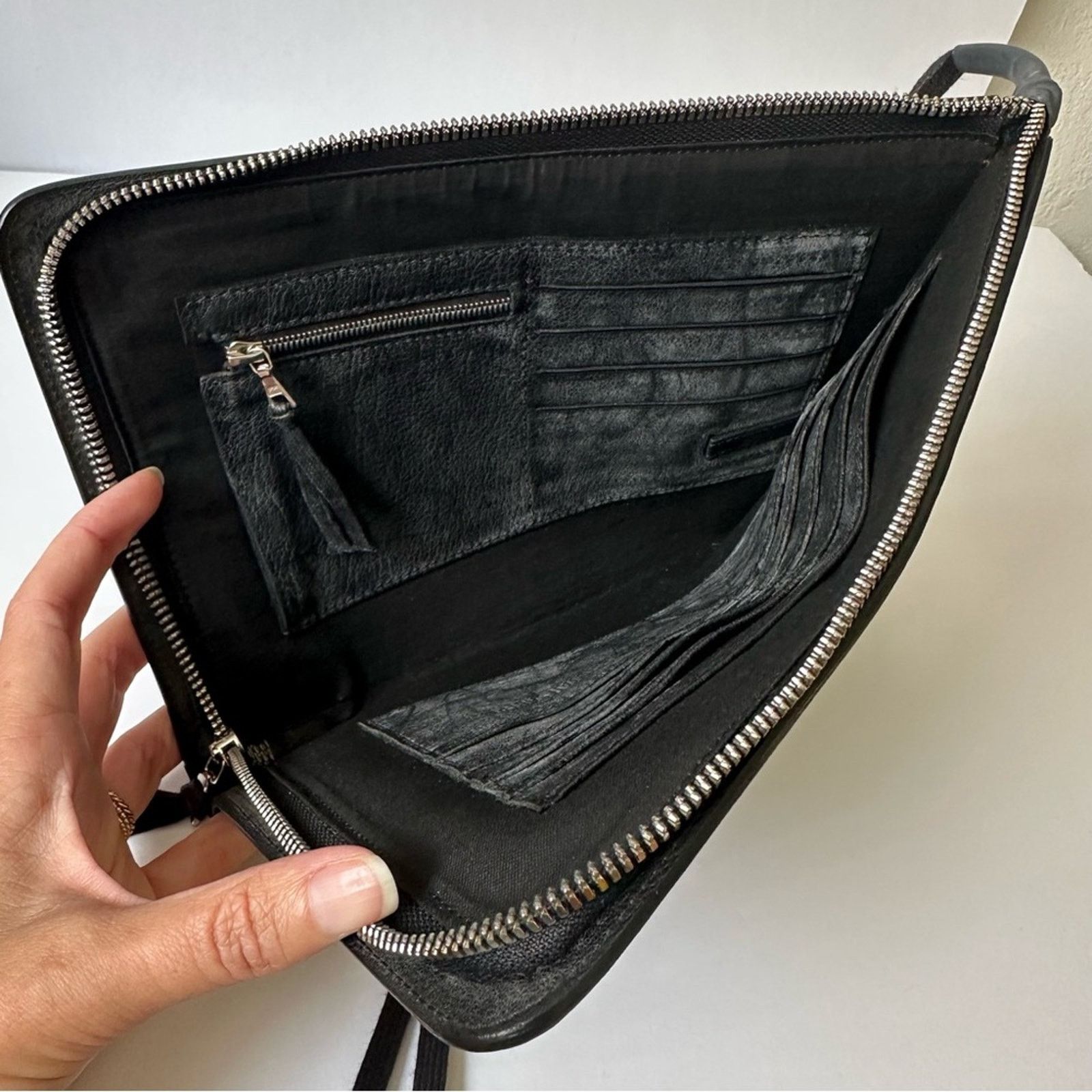 11 By Boris Bidjan Saberi Zip-Around Large Wallet Pouch Black Grained Leather Bag Size ONE SIZE - 6 Thumbnail