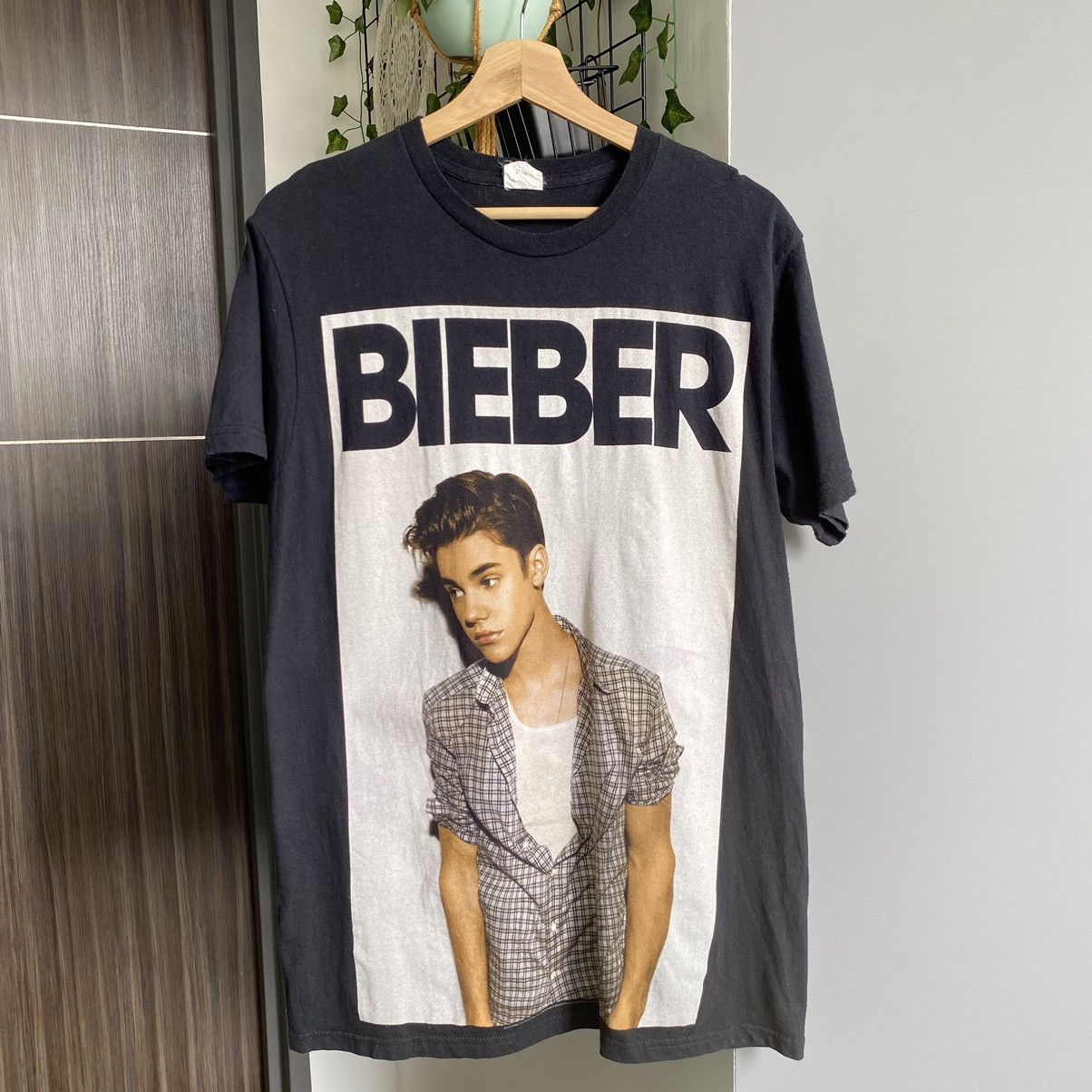 Justin Bieber Vintage Y2K Justin Bieber Time Merchandise Bravado ERD TEE Size US L / EU 52-54 / 3 - 1 Thumbnail