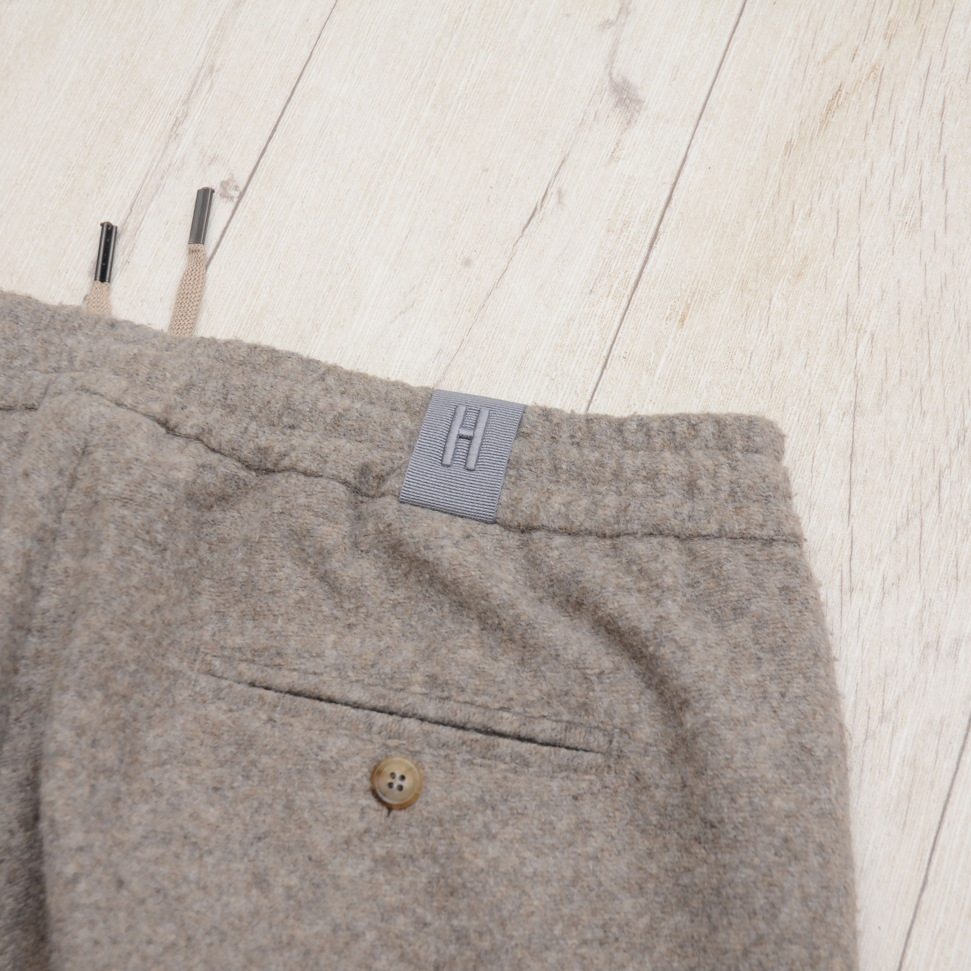 Other Luxury Hosio made of Yarn Beige Wool Cropet Pants Size 50 Size 40R - 12 Thumbnail
