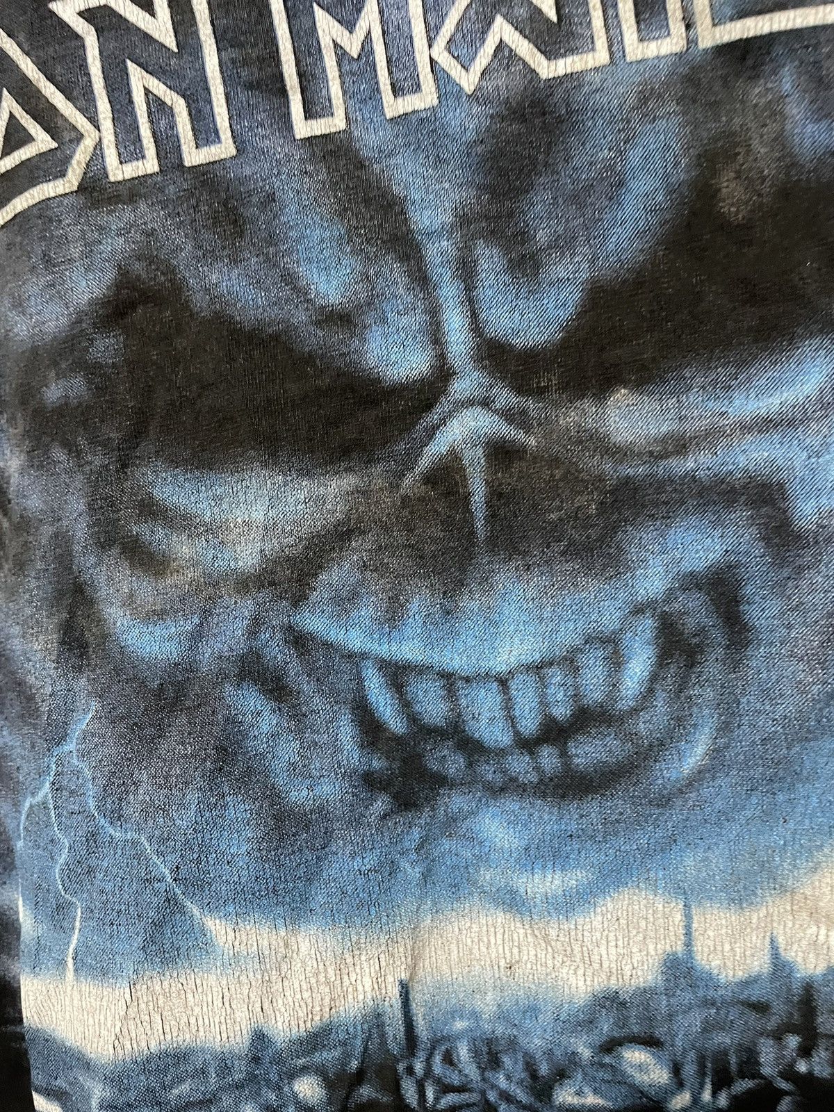 Band Tees × Iron Maiden × Vintage Vintage Trashed Iron Maiden Brave New World Tee Band T Shirt Size US XL / EU 56 / 4 - 6 Thumbnail
