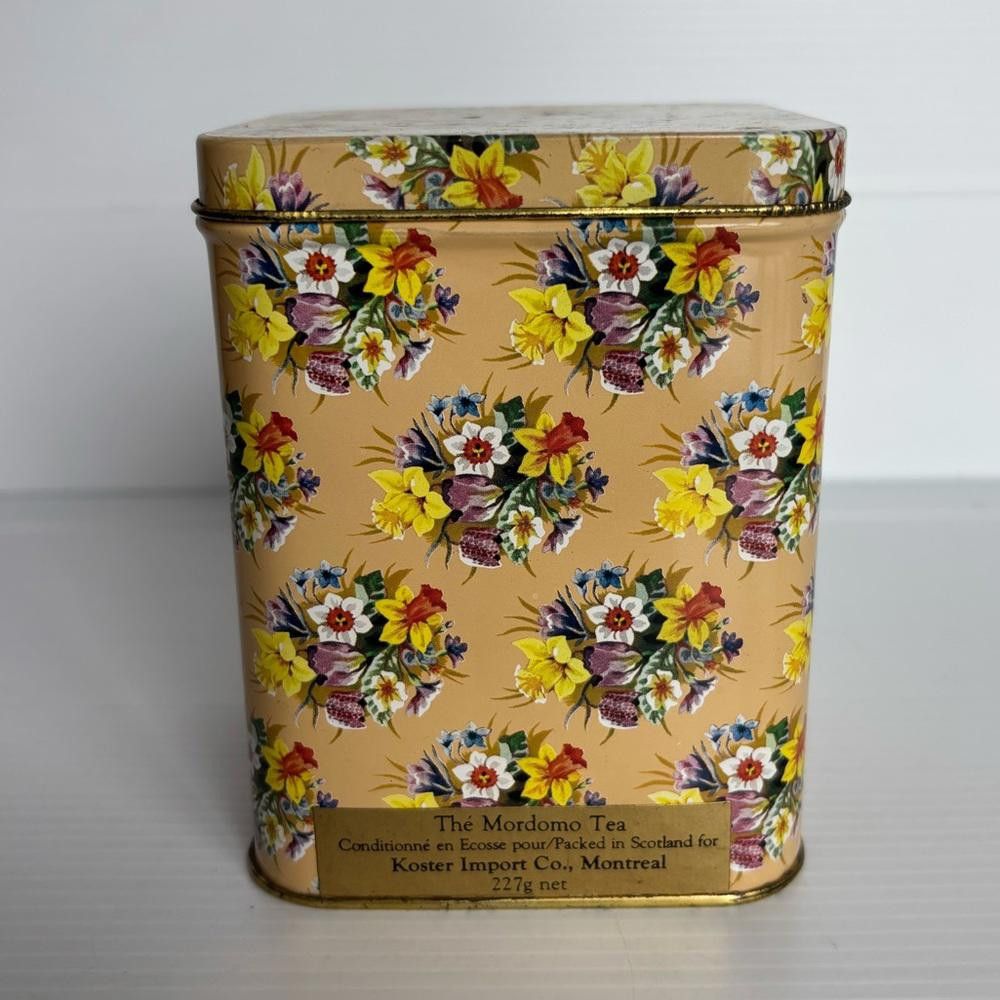 Designer Vintage Made in Scotland Floral Tin Size ONE SIZE - 1 Thumbnail