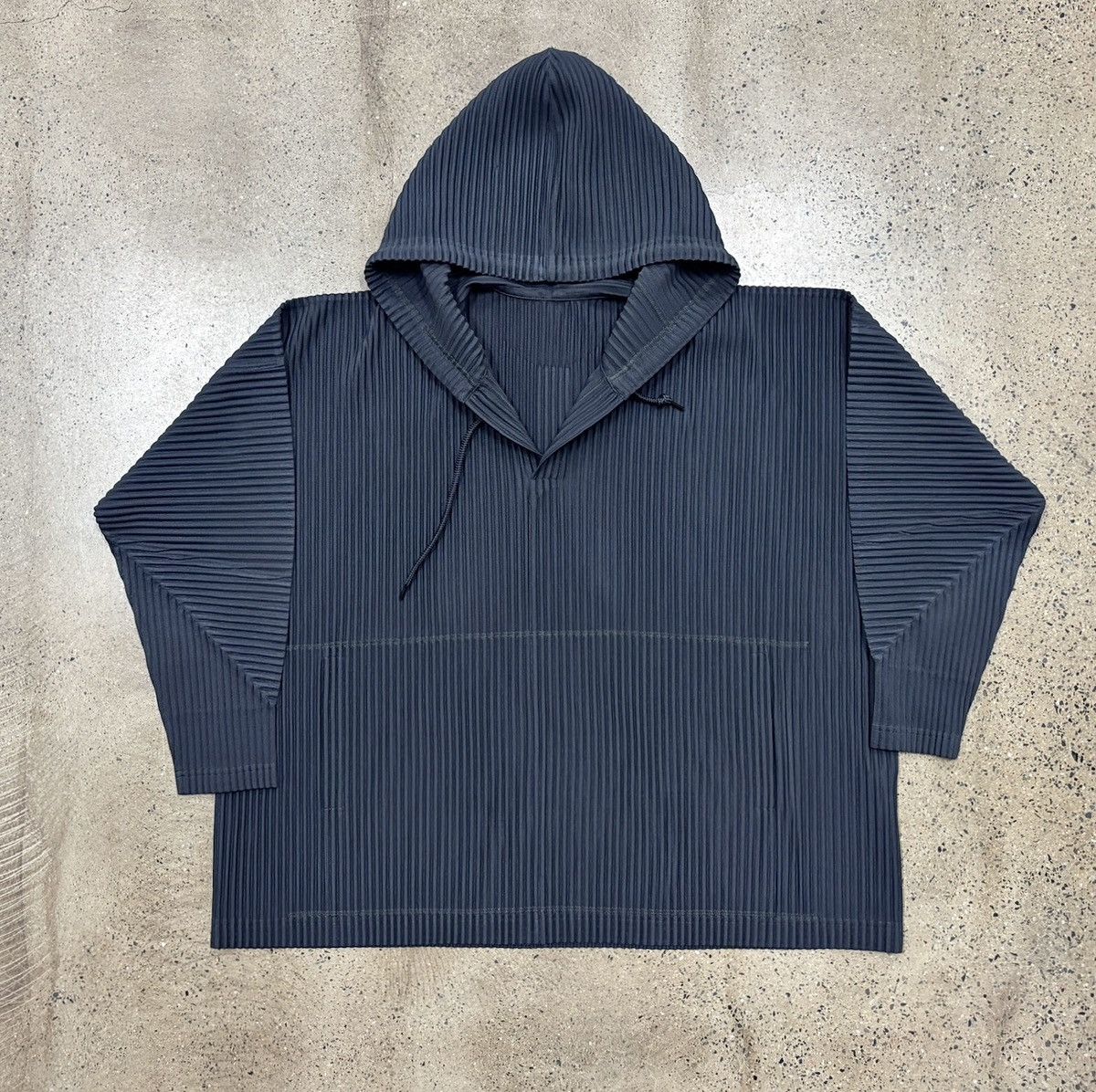 Issey Miyake Issey Miyake Homme Plisse jk106 Hoodie Size US L / EU 52-54 / 3 - 1 Thumbnail
