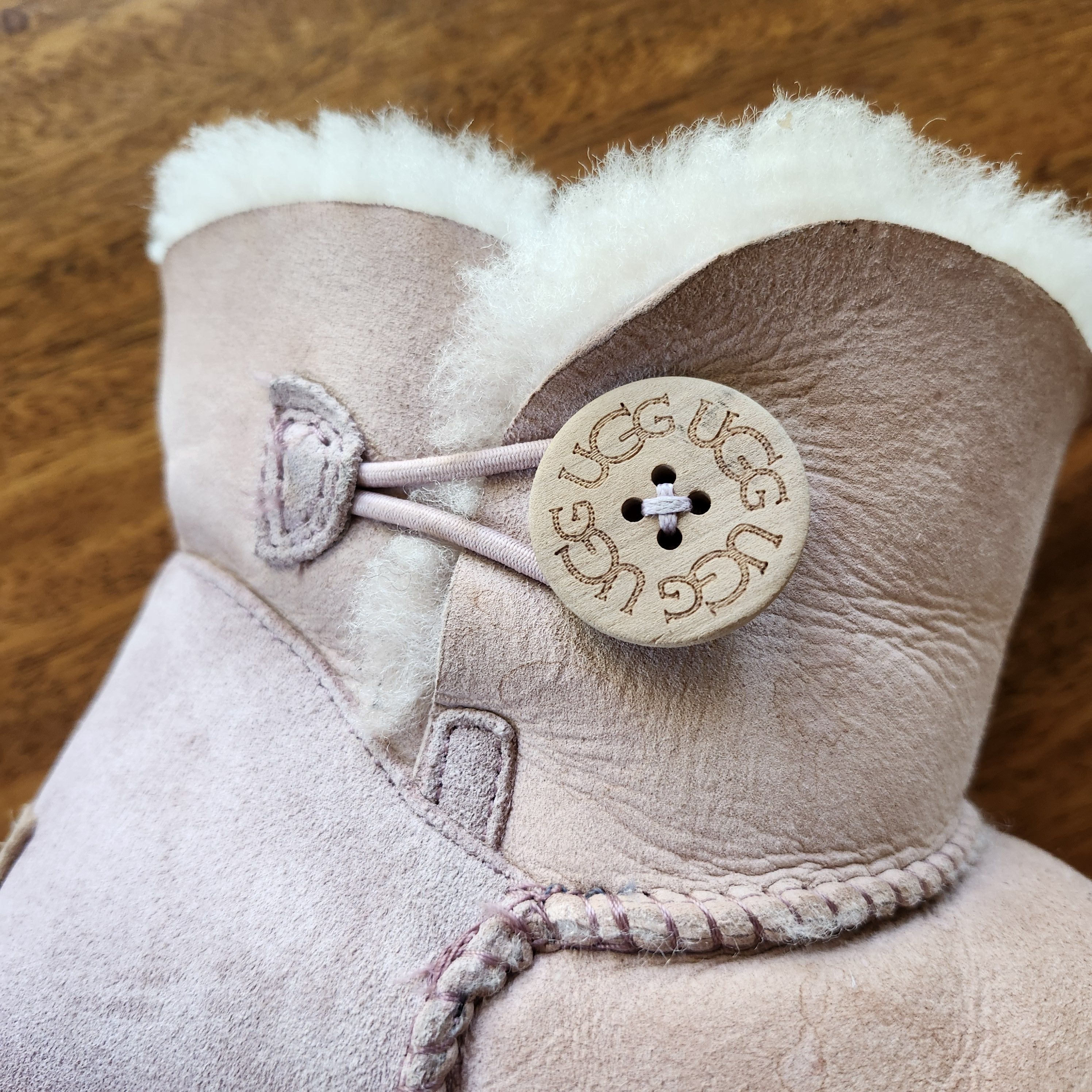 Ugg UGG Women's Classic Short II Boots Pink Suede Sheepskin US 8 Size US 8 / IT 38 - 7 Thumbnail