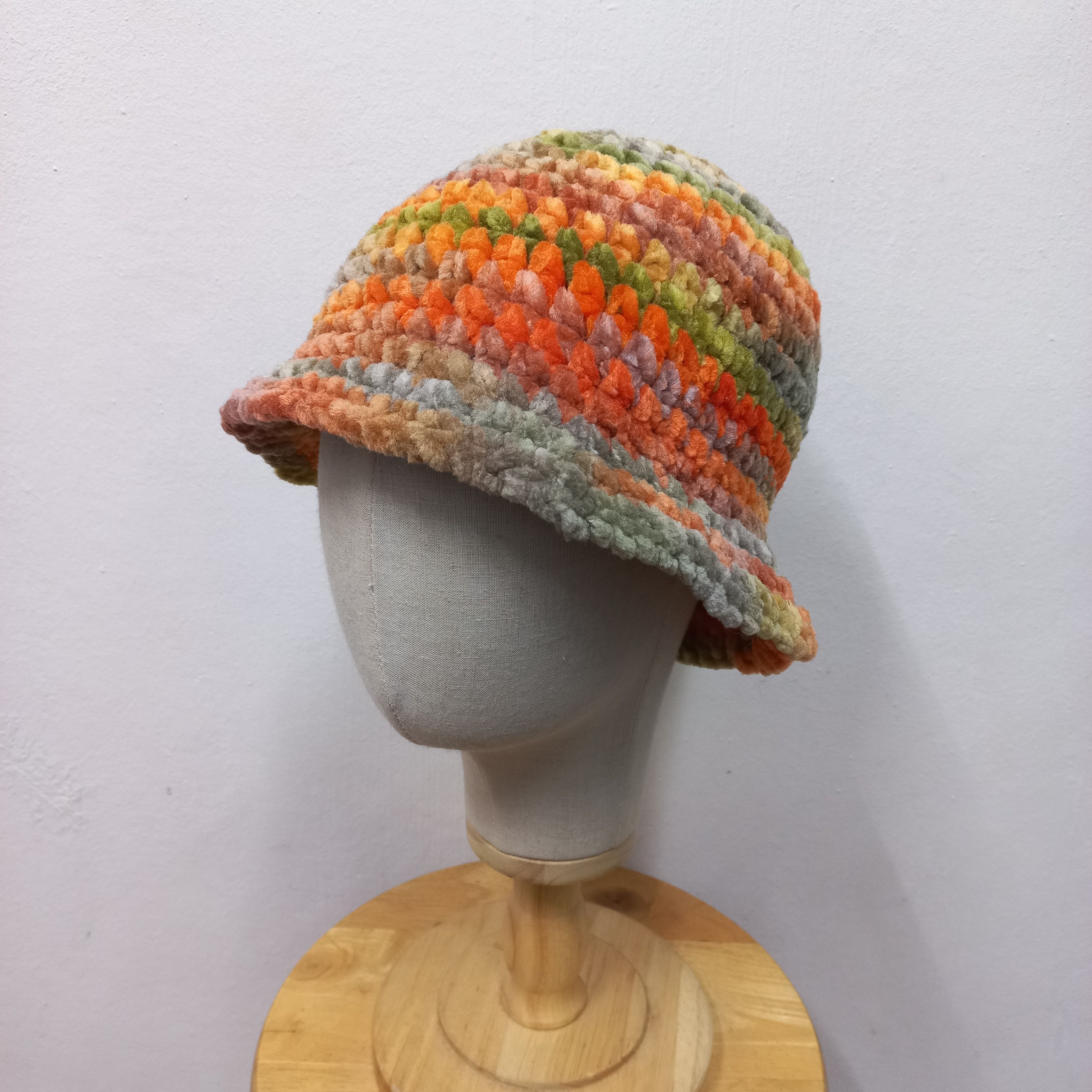 Japanese Brand 💥Vintage japan crochet daisy hat Size ONE SIZE - 2 Thumbnail