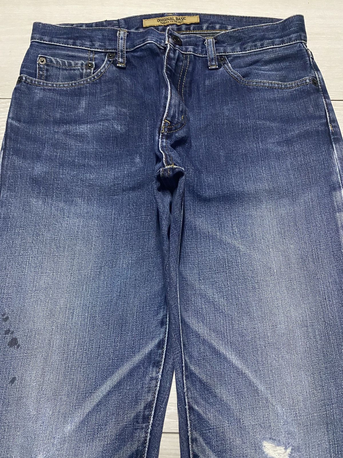 Japanese Brand Vintage Uniqlo S002 Distressed Fade Wash Slim Straight Jeans Size US 30 / EU 46 - 3 Thumbnail