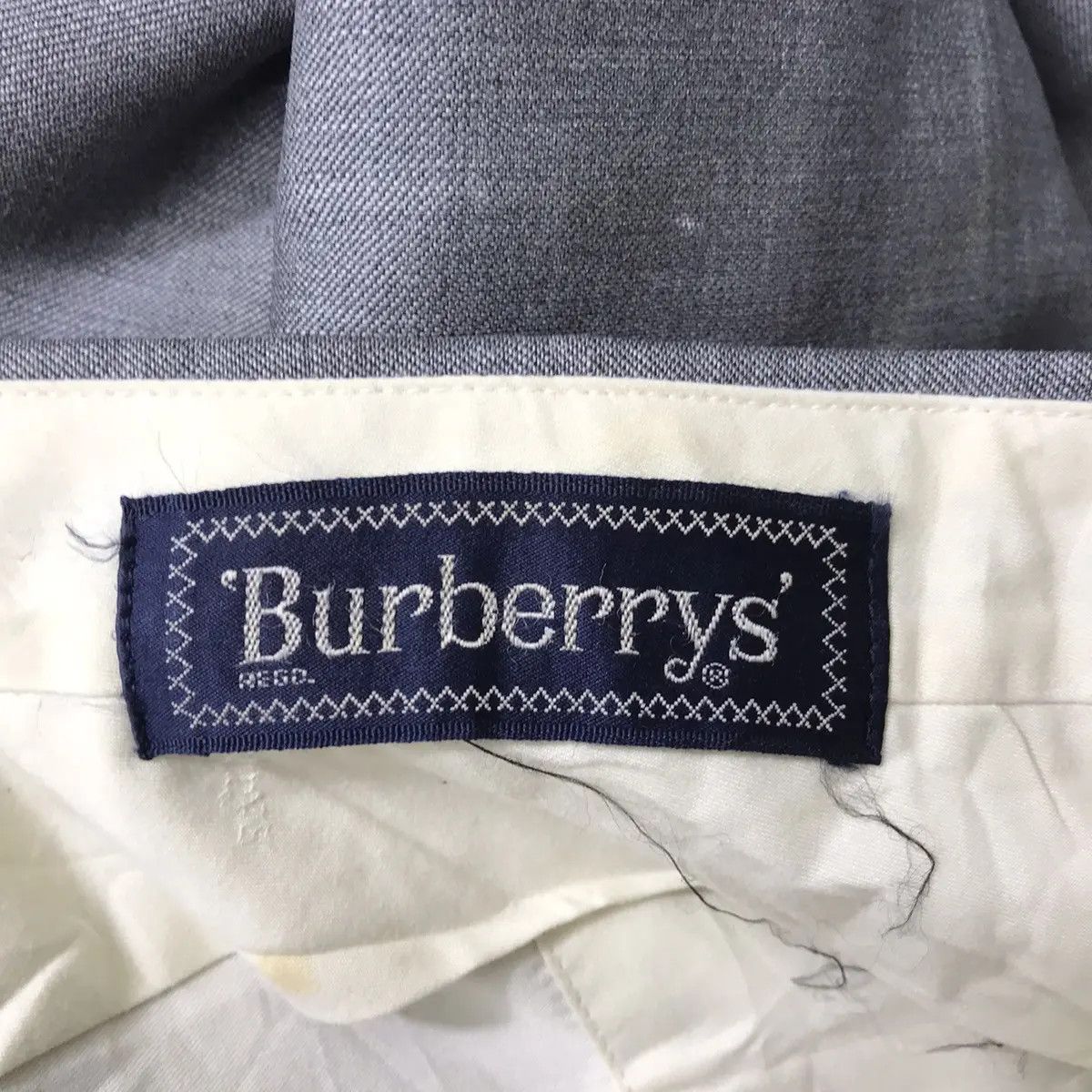 Burberry Vtg BURBERRY LONDON PRORSURM Minimalist Design Casual Pant Size US 32 / EU 48 - 4 Thumbnail