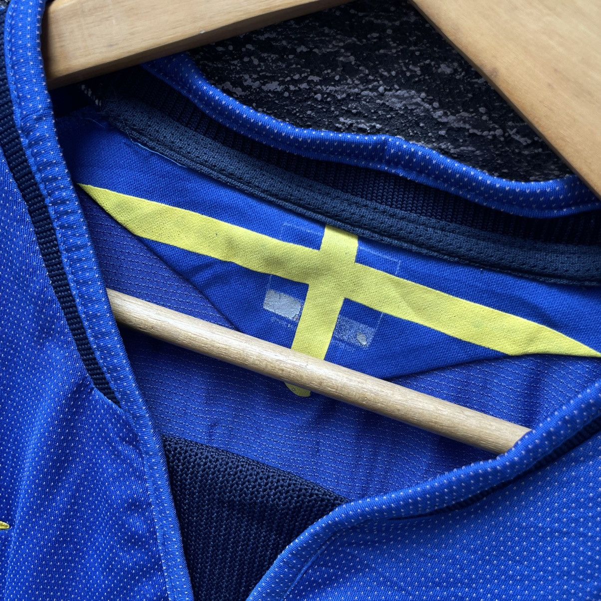 Umbro Vintage Jersey Umbro Away Swedia Fifa World Cup 2006 Germany Size US L / EU 52-54 / 3 - 9 Thumbnail