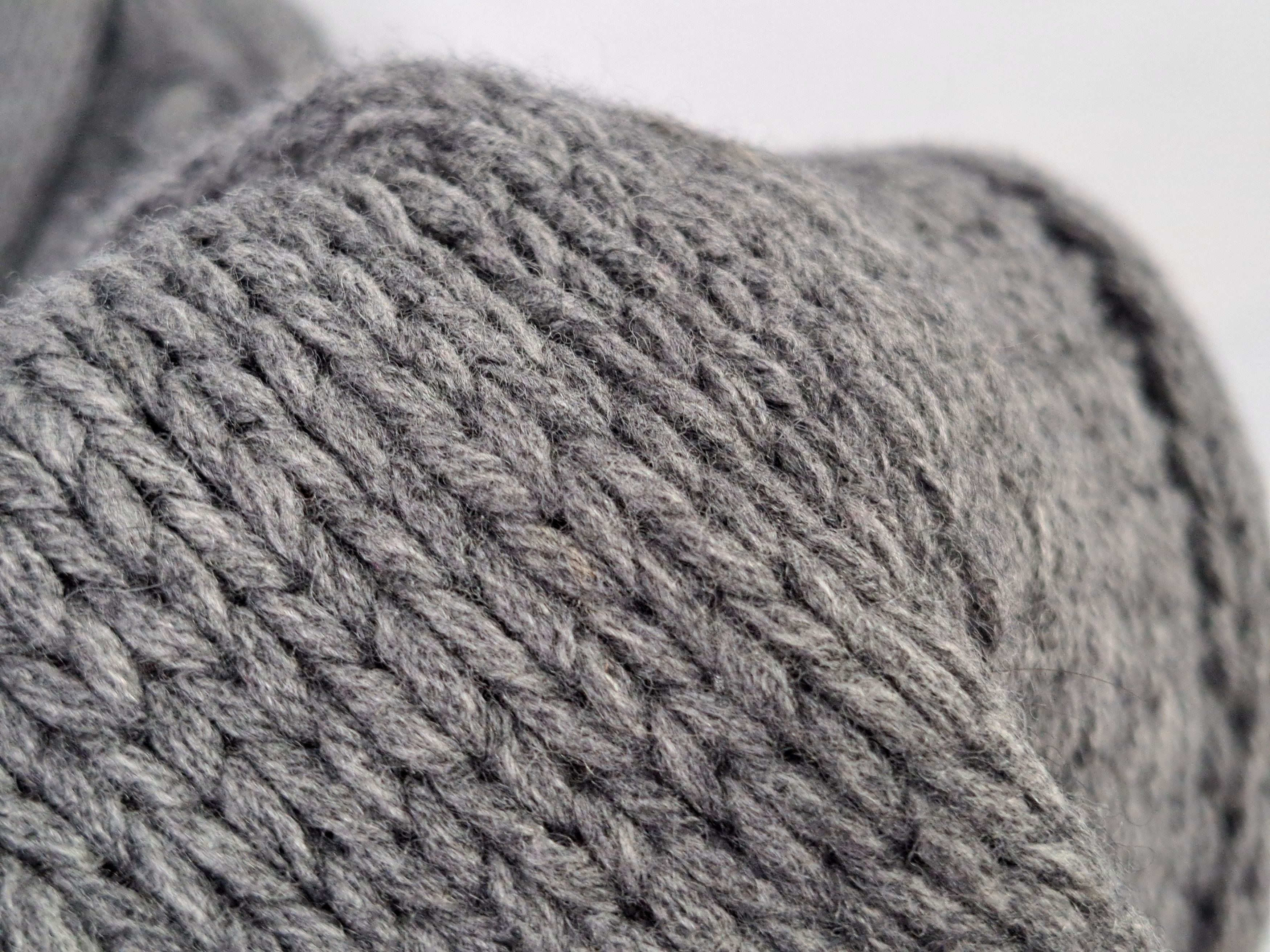 Burberry BURBERRY cable knit wool/cashmere long scarf. Size ONE SIZE - 10 Thumbnail
