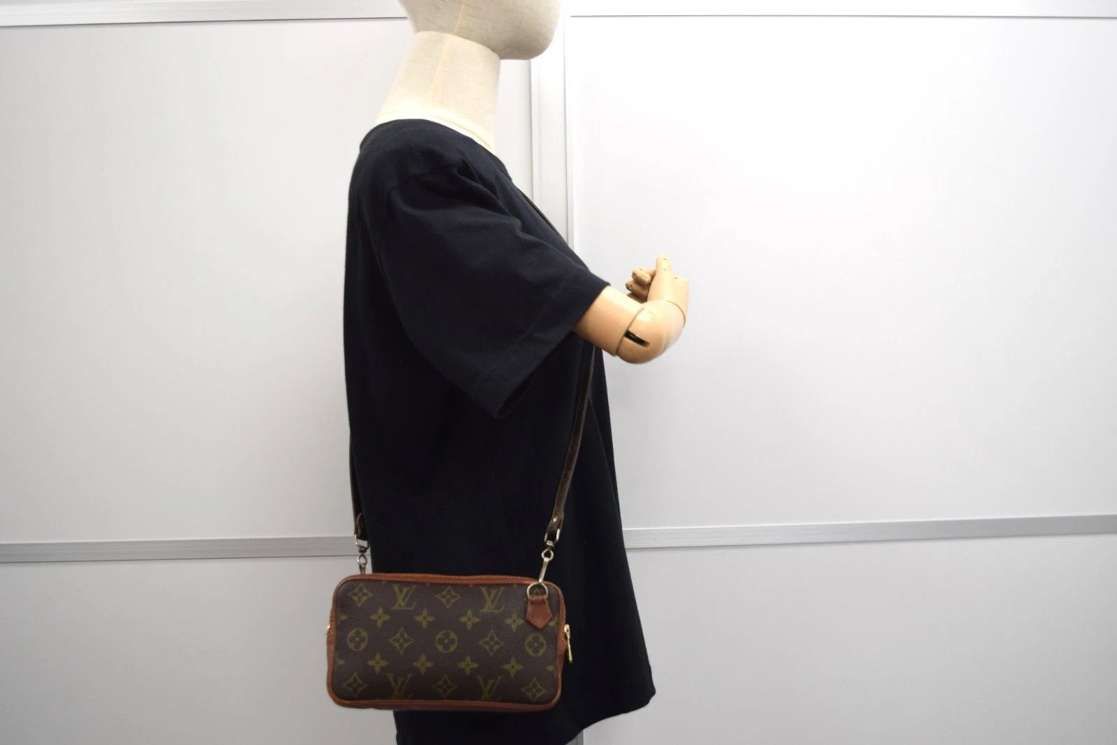 Louis Vuitton Louis Vuitton Purse Marly Bandouliere Bag Monogram M51828 Size ONE SIZE - 3 Thumbnail