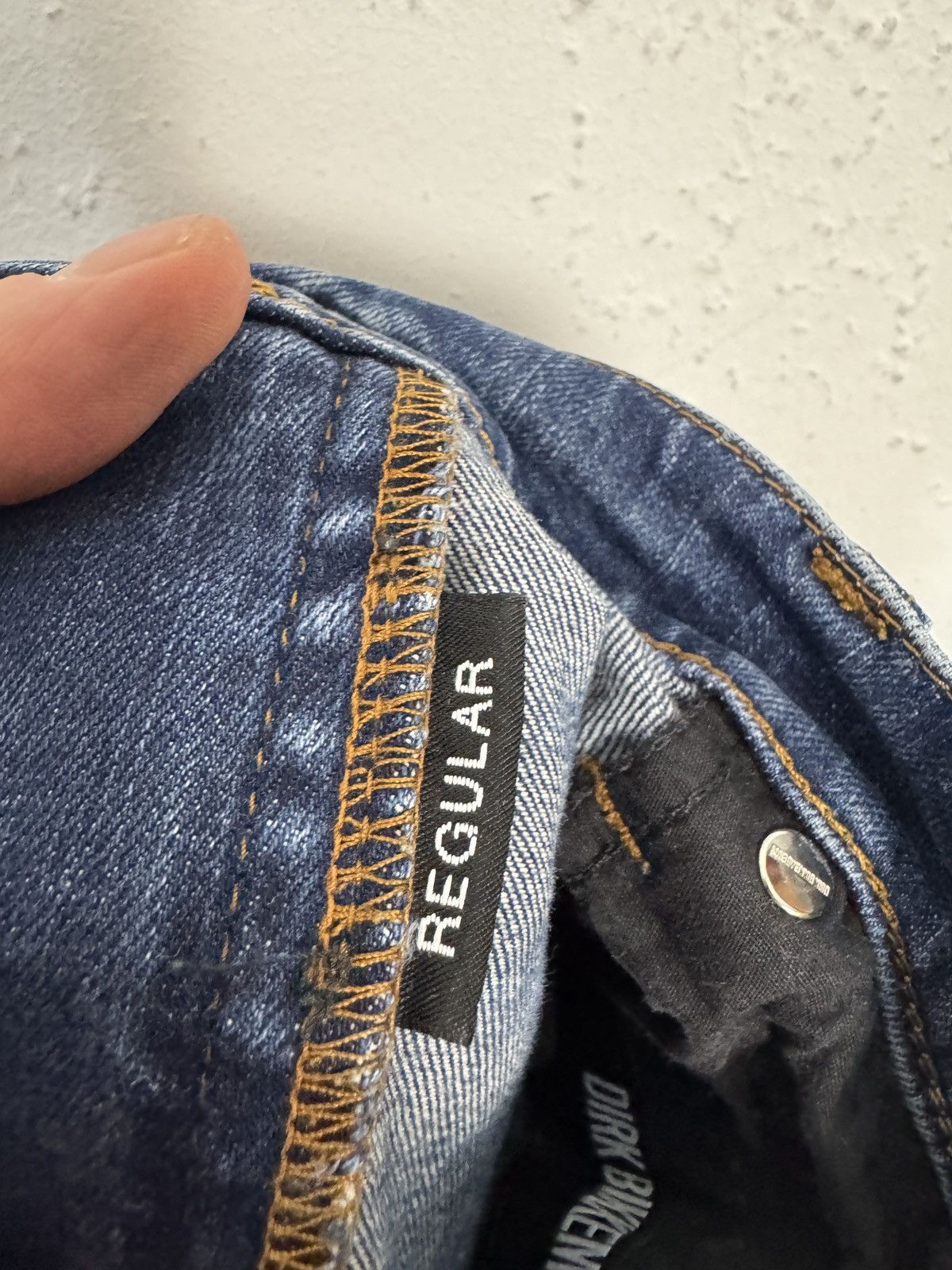 Dirk Bikkembergs Dirk Bikkembergs navy jeans 30 Size US 30 / EU 46 - 11 Thumbnail