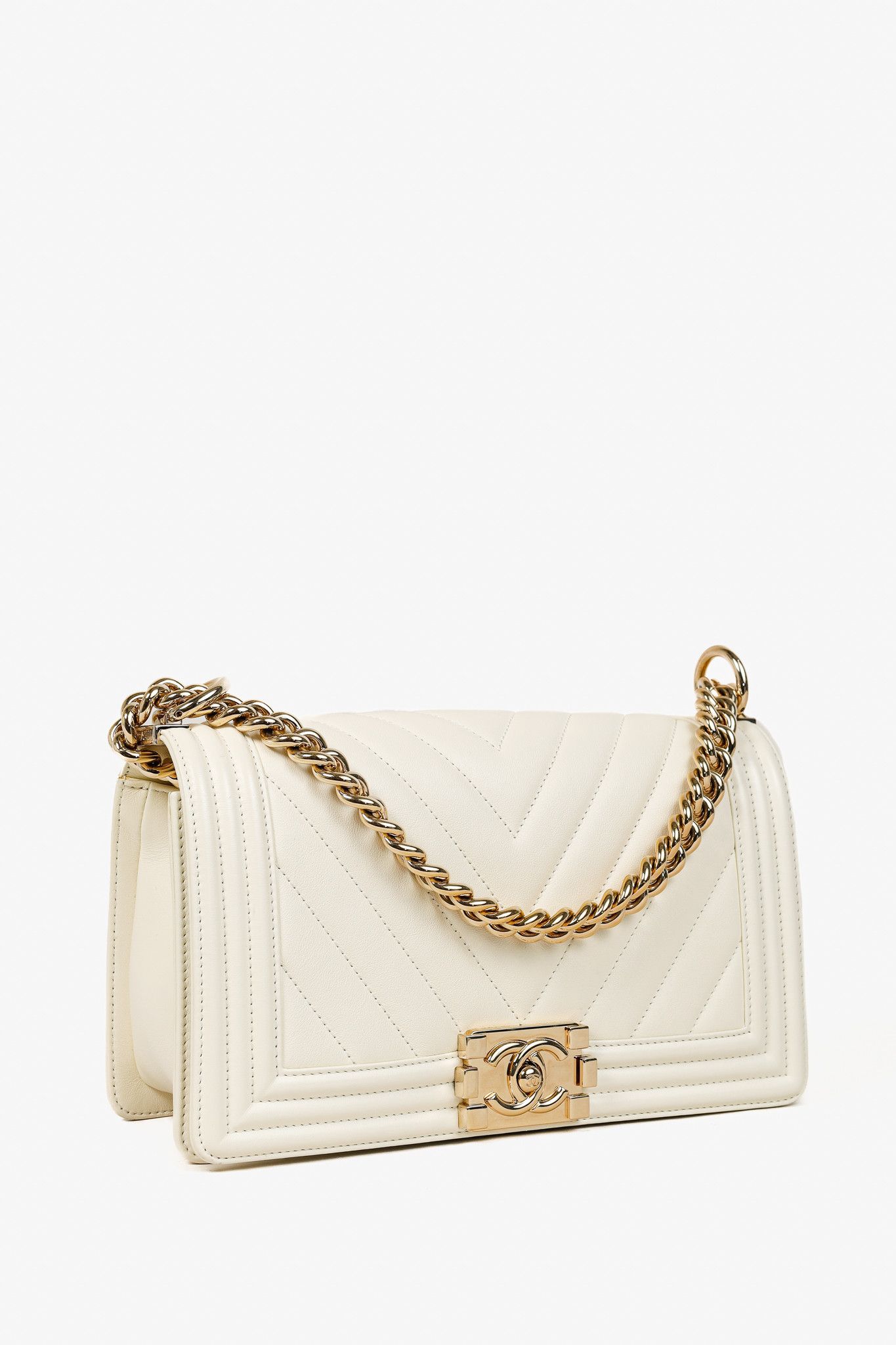 Chanel Chanel Medium Boy Creme Chevron Lambskin Flap Shoulder Bag Size ONE SIZE - 2 Thumbnail