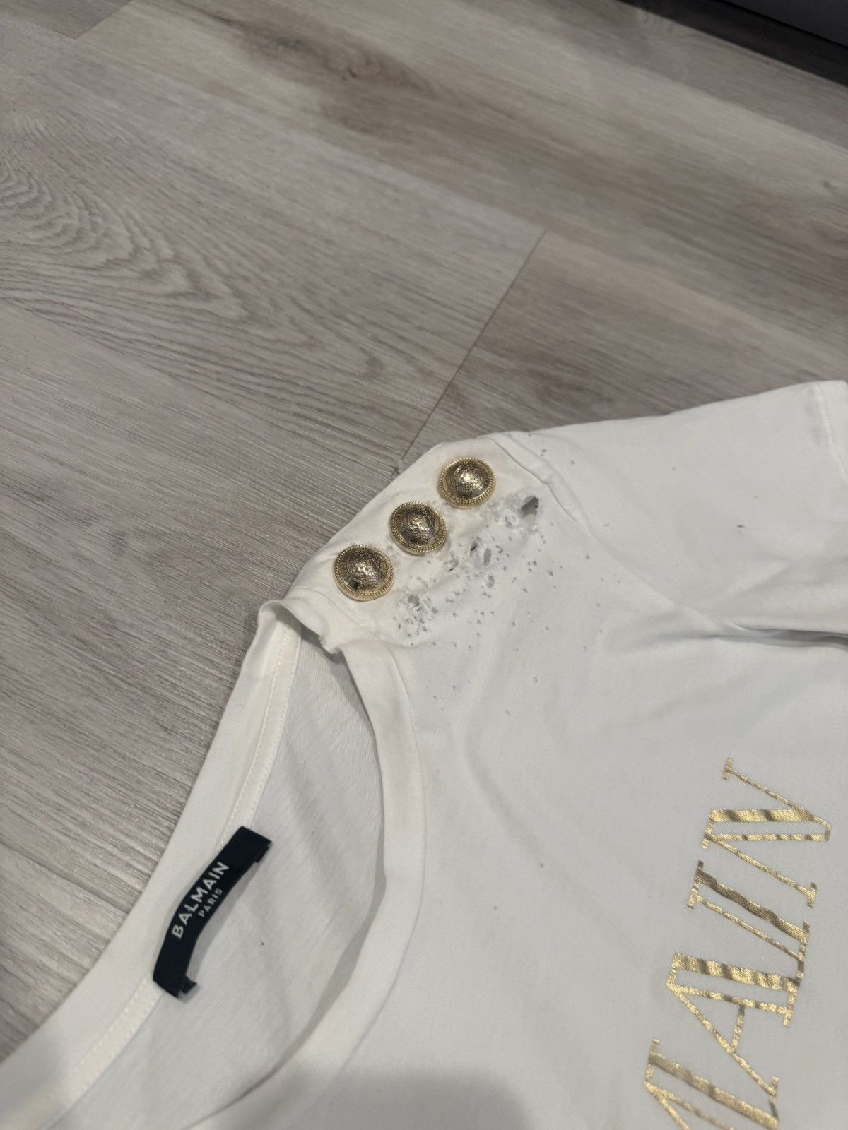 Balmain s/s 2015 gold logo button tee!! Size US S / EU 44-46 / 1 - 4 Thumbnail