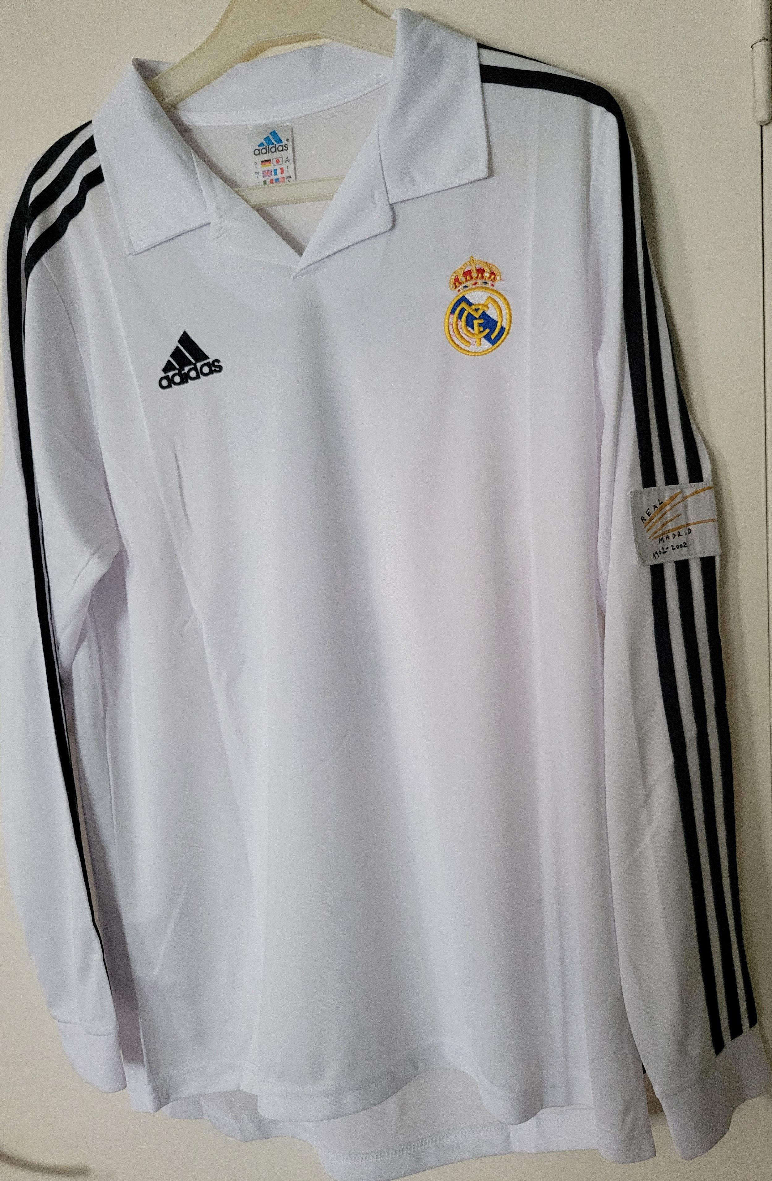 Other Zidane 5 Real Madrid UCL 2002 Vintage Soccer Jersey Trikot Size US L / EU 52-54 / 3 - 5 Thumbnail
