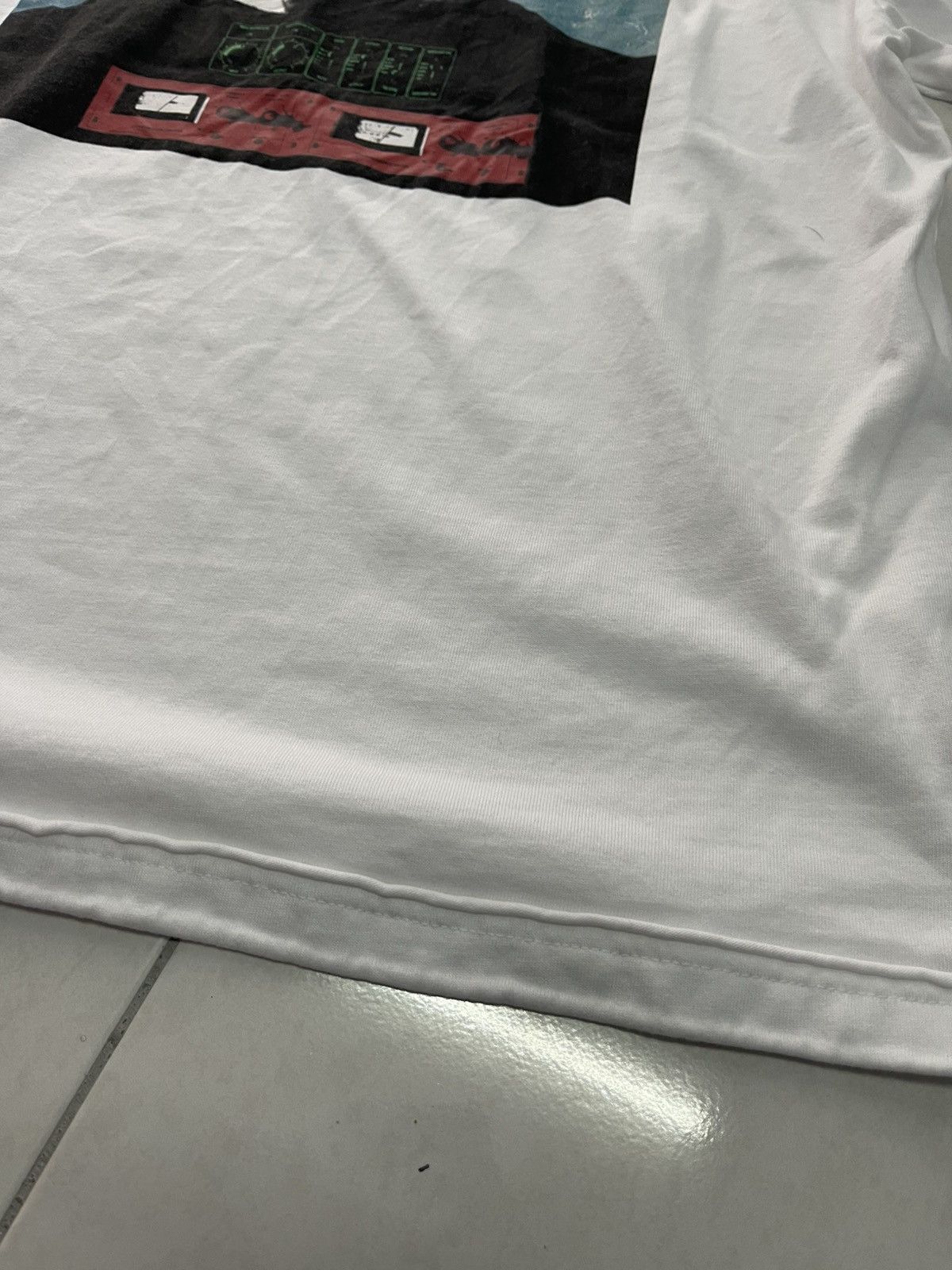 GU × Undercover VINTAGE GU X UNDERCOVER JAPANESE BRAND GRAPHIC TEE VERY RARE Size US M / EU 48-50 / 2 - 6 Thumbnail