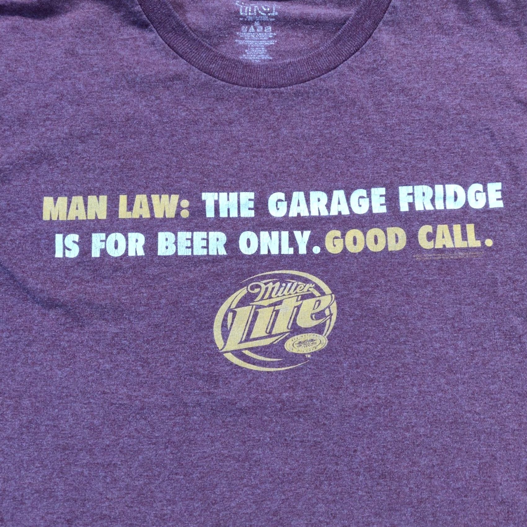 Vintage Tilt Miller Lite Man Law T-Shirt Mens M Medium Red Crew Neck Short Sleeves Tee Size US M / EU 48-50 / 2 - 4 Thumbnail