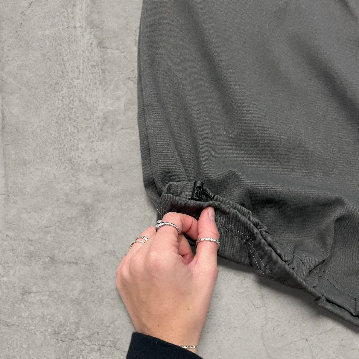 Japanese Brand Insane baggy relaxed fit cargo trousers in grey. Size S/M Size US 32 / EU 48 - 4 Thumbnail