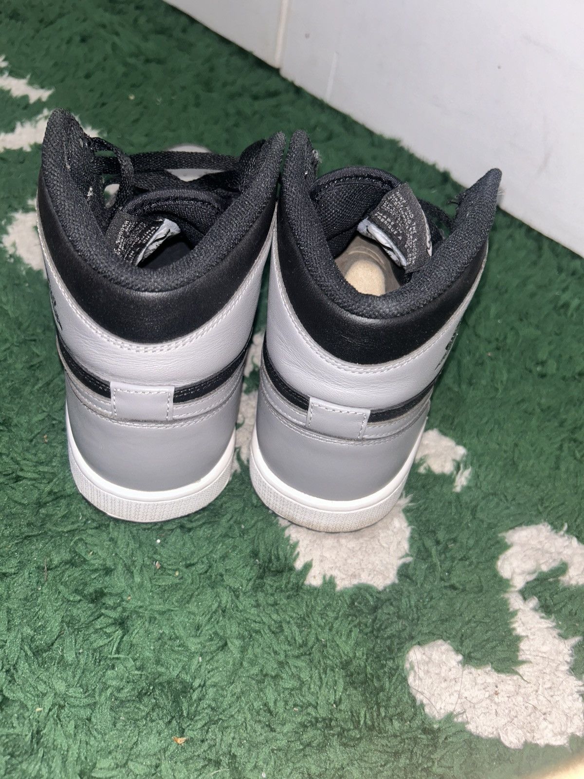 Jordan Brand Size 8.5 - Air Jordan 1 Retro OG 2013 High Shadow Preowned Size US 8.5 / EU 41-42 - 5 Thumbnail