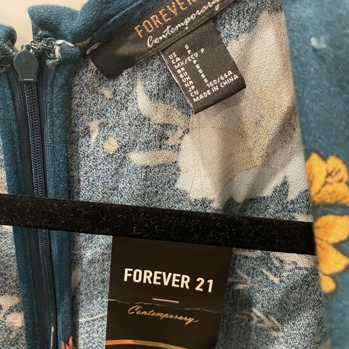 Forever 21 NWT Forever 21 Green Floral Jumpsuit S Size 27" / US 4 / IT 40 - 9 Thumbnail