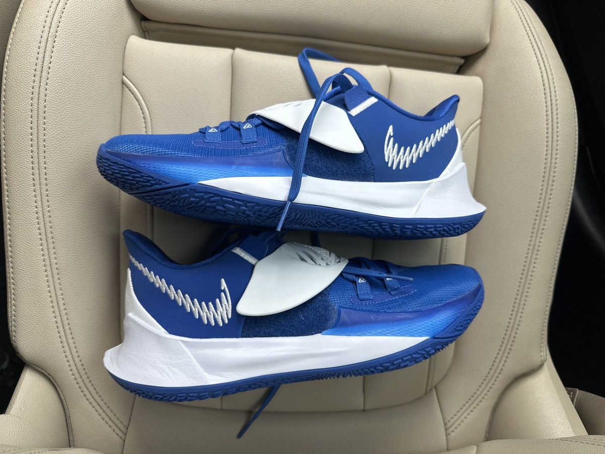 Nike Nike Kyrie Low 3 Size US 9.5 / EU 42-43 - 1 Thumbnail