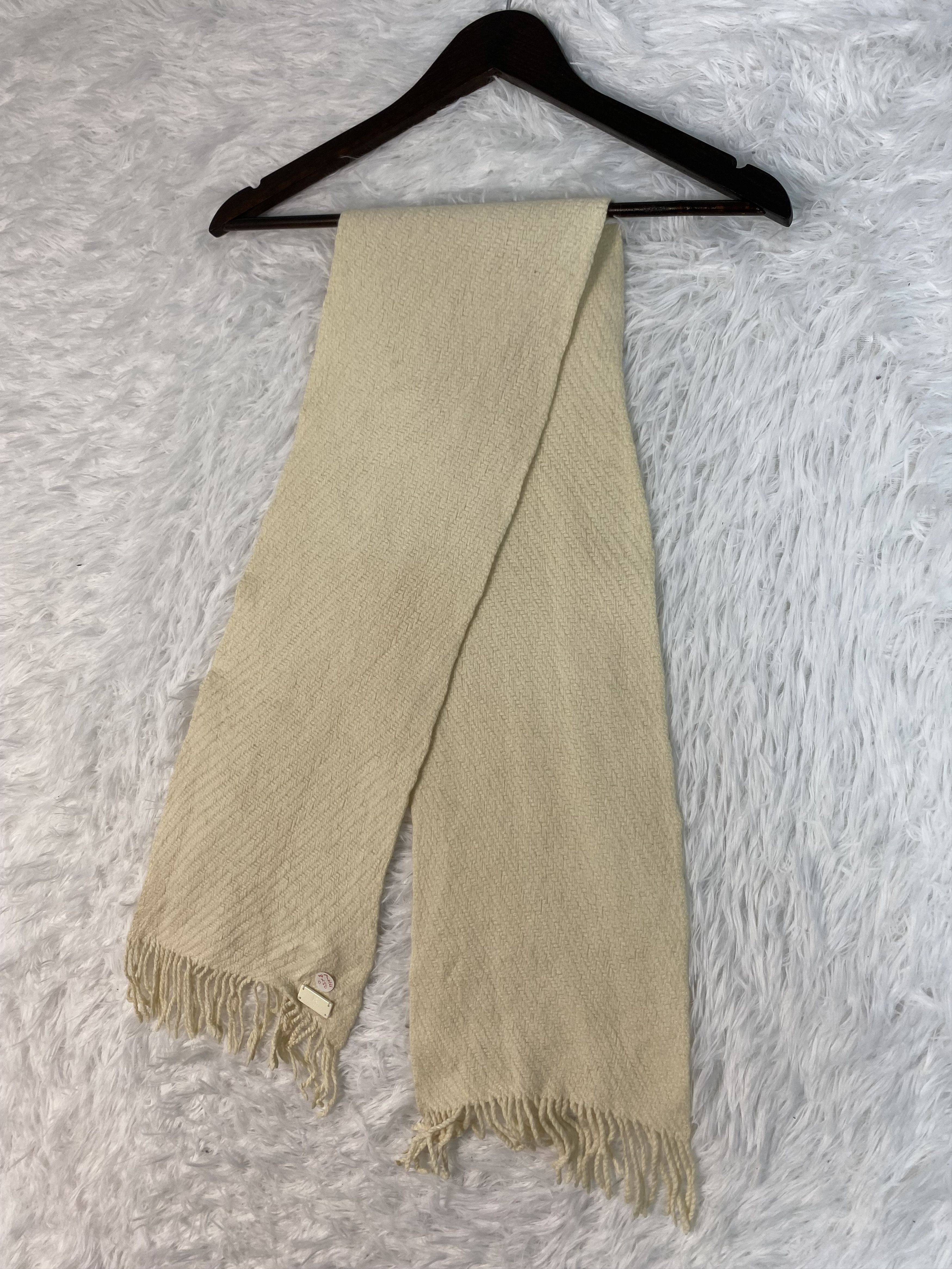Burberry Vintage Burberry Scarf / Muffler Neckwear PM0165 Size ONE SIZE - 2 Thumbnail